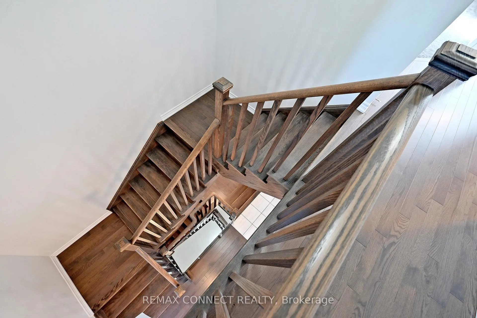 Photo 26 of 19 Gemma Place, Brampton, Heart Lake West — HOMEH