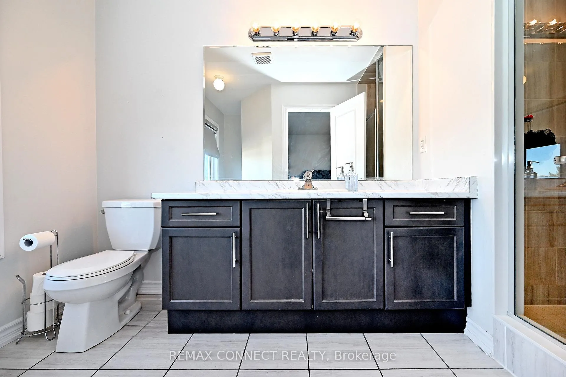 Photo 29 of 19 Gemma Place, Brampton, Heart Lake West — HOMEH