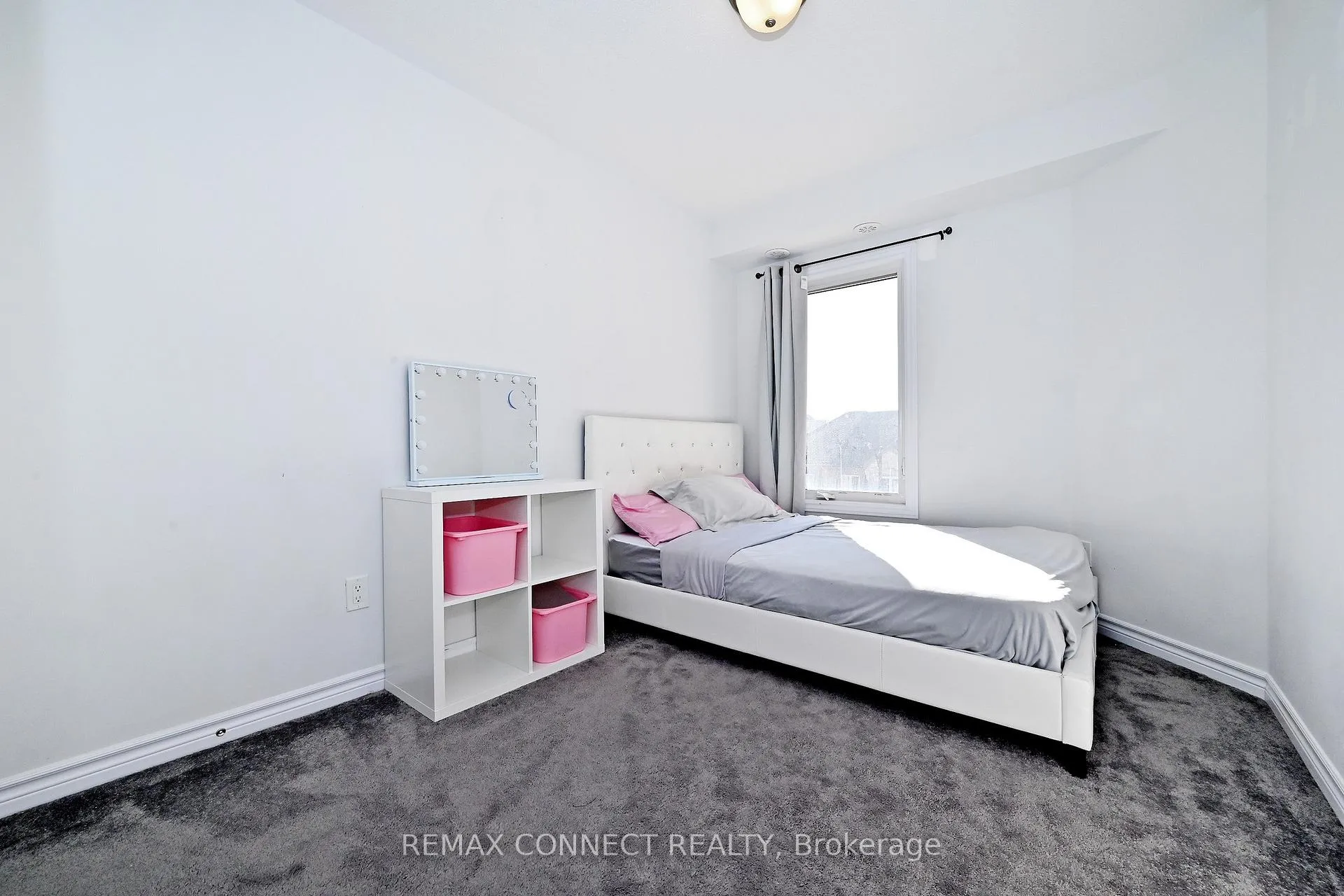 Photo 33 of 19 Gemma Place, Brampton, Heart Lake West — HOMEH