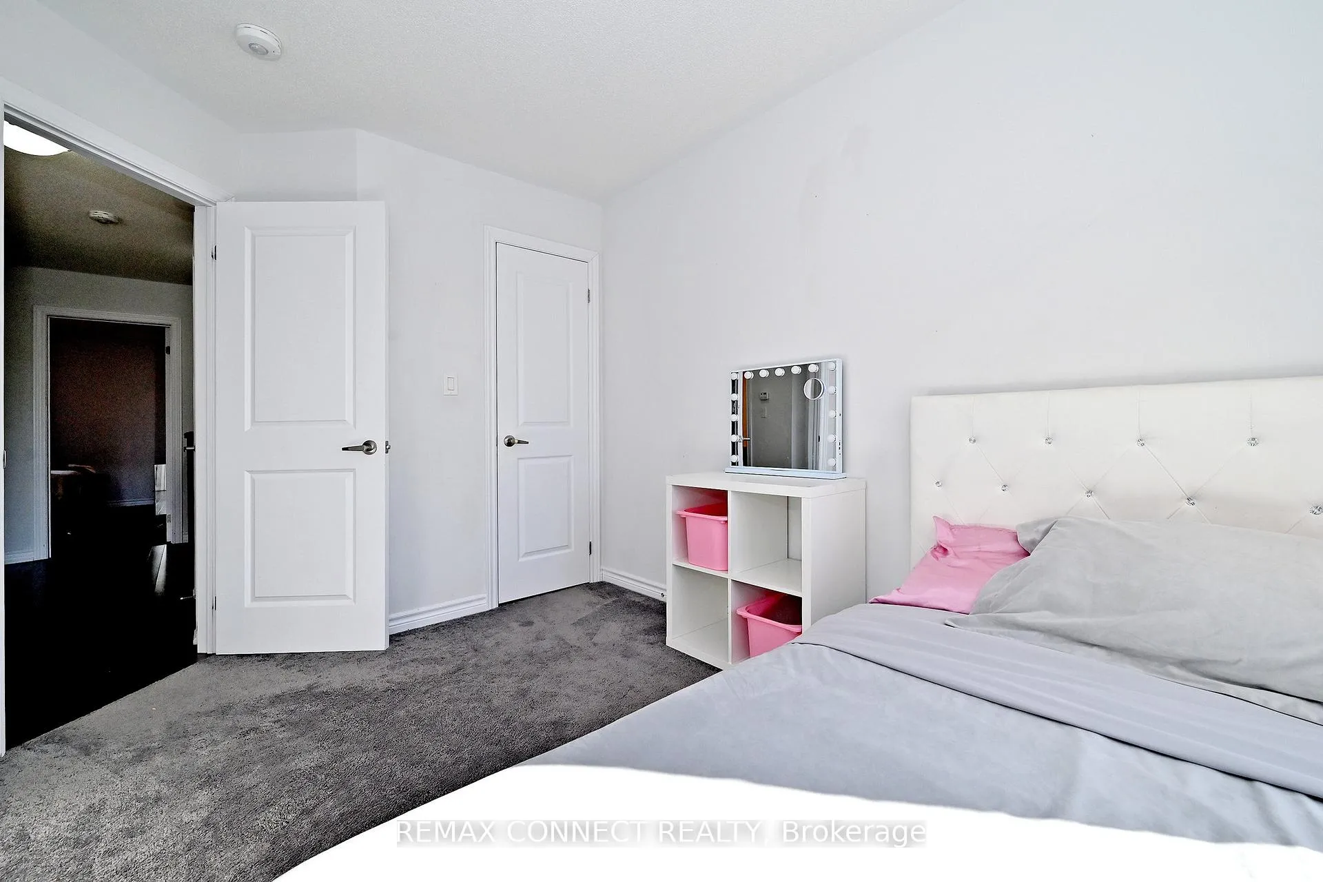 Photo 34 of 19 Gemma Place, Brampton, Heart Lake West — HOMEH