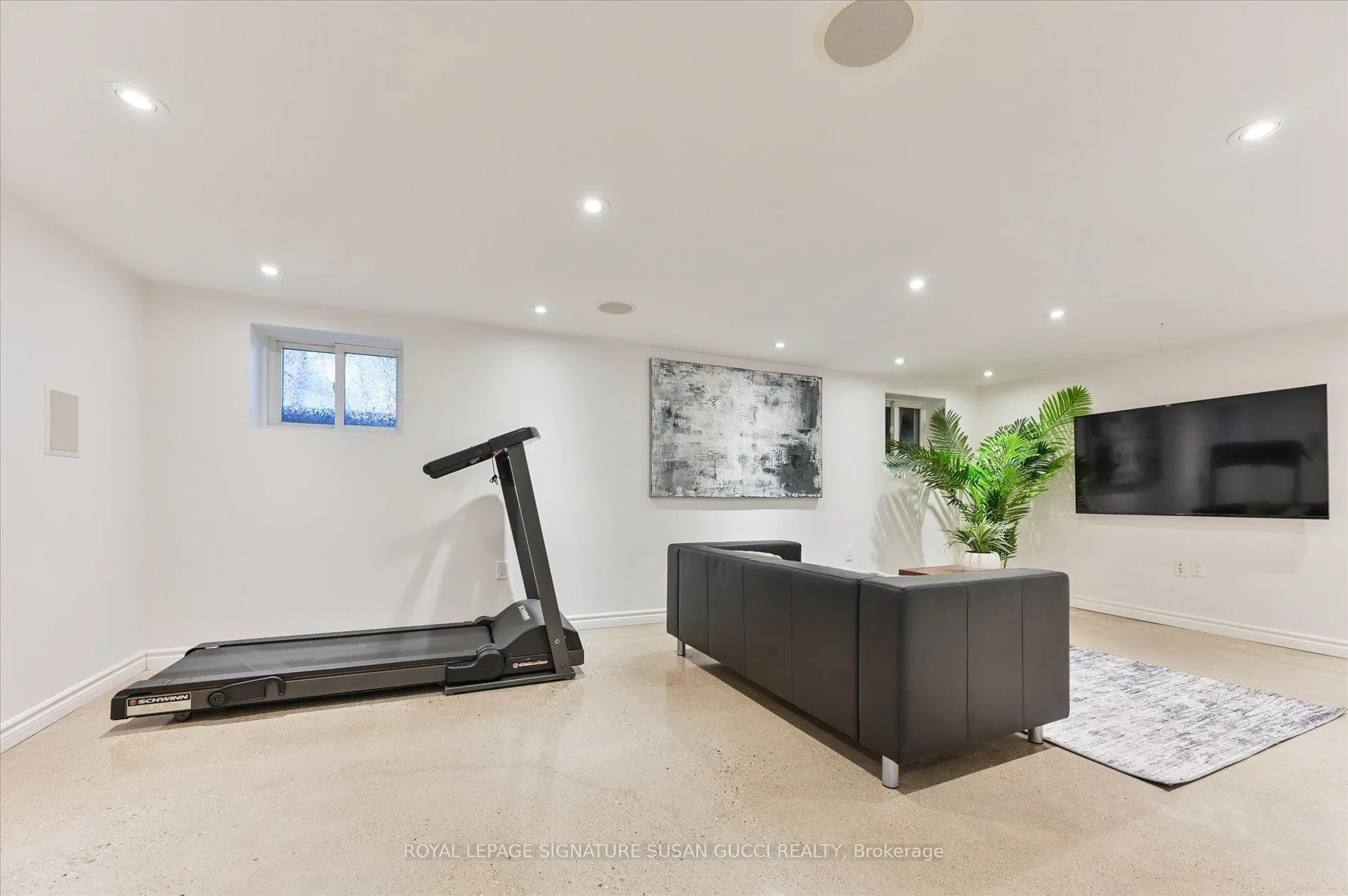 Photo 19 of 20 Airley Crescent, Toronto, East York — HOMEH