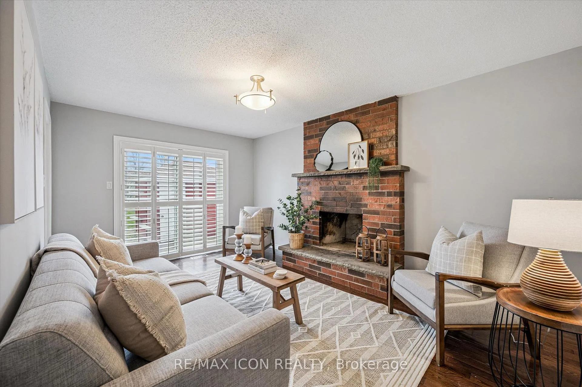 Photo 10 of 59 Bayne Crescent, Cambridge — HOMEH