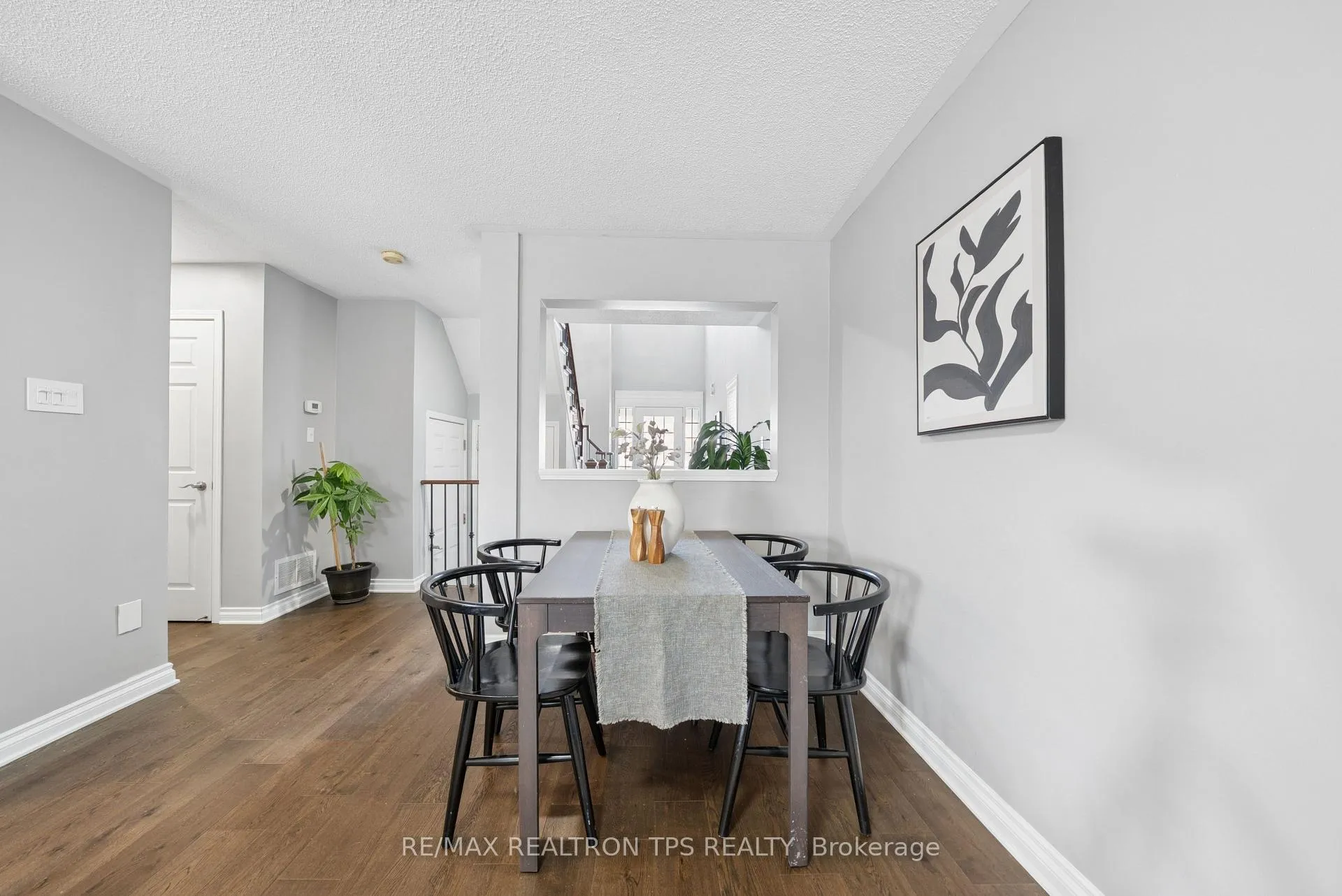 Photo 13 of 87 Madden Place, Clarington, Bowmanville — HOMEH