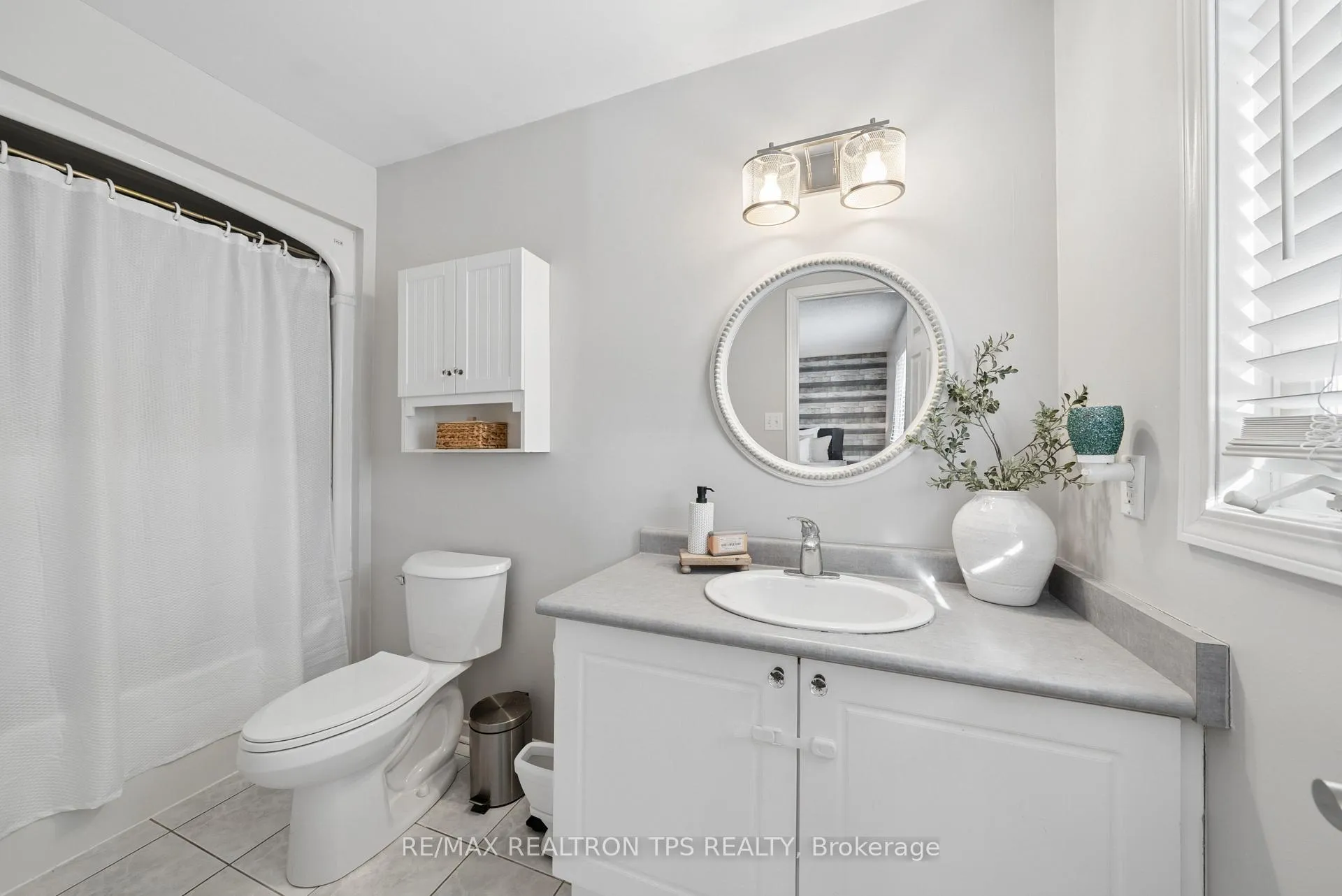 Photo 20 of 87 Madden Place, Clarington, Bowmanville — HOMEH