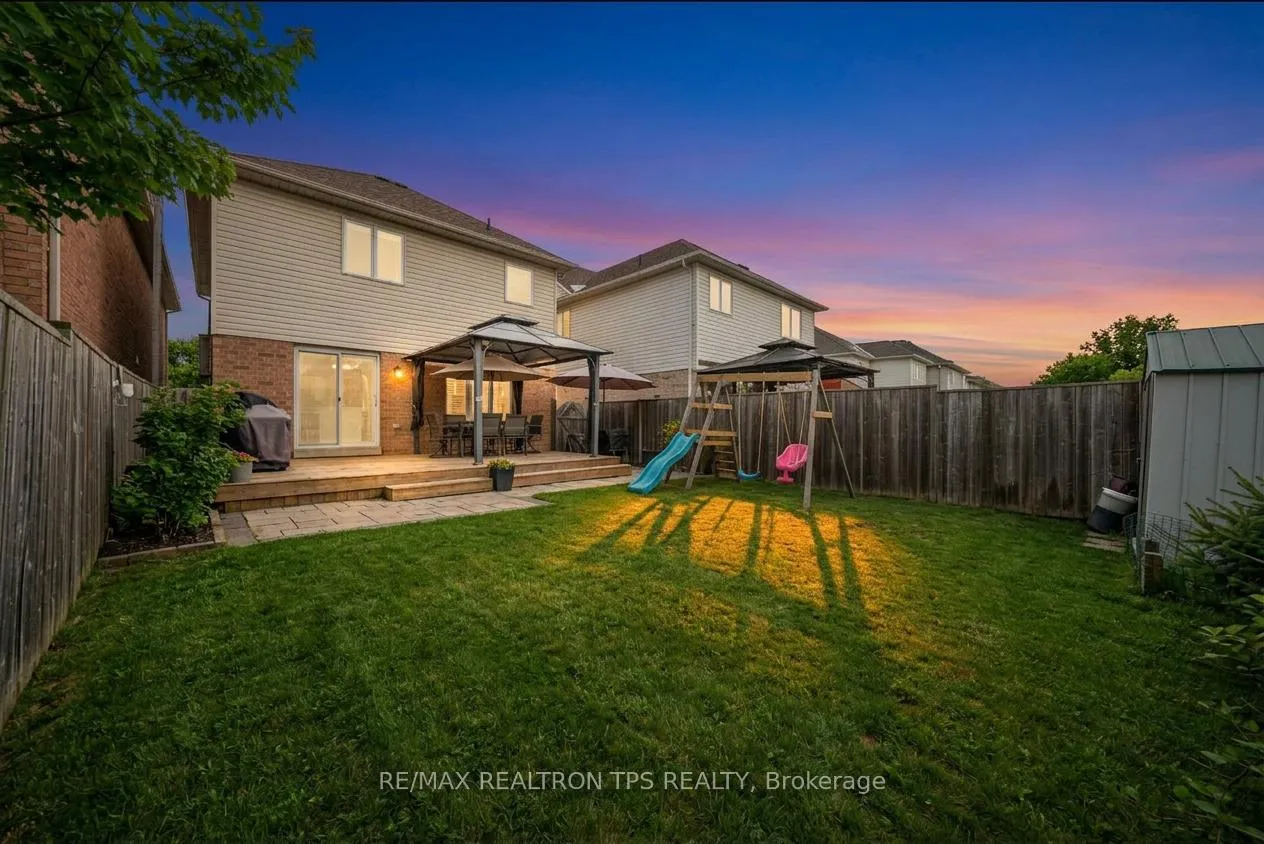 Photo 38 of 87 Madden Place, Clarington, Bowmanville — HOMEH