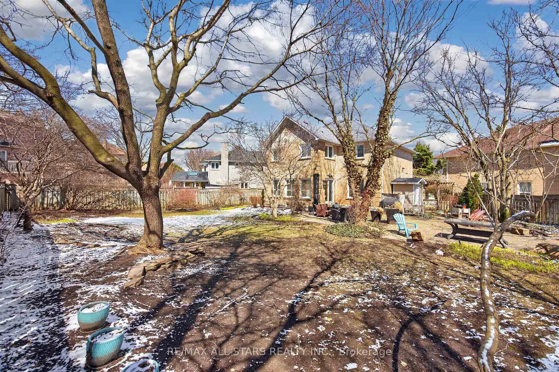 Photo 21 of 11 Bliss Court, Markham, Buttonville — HOMEH