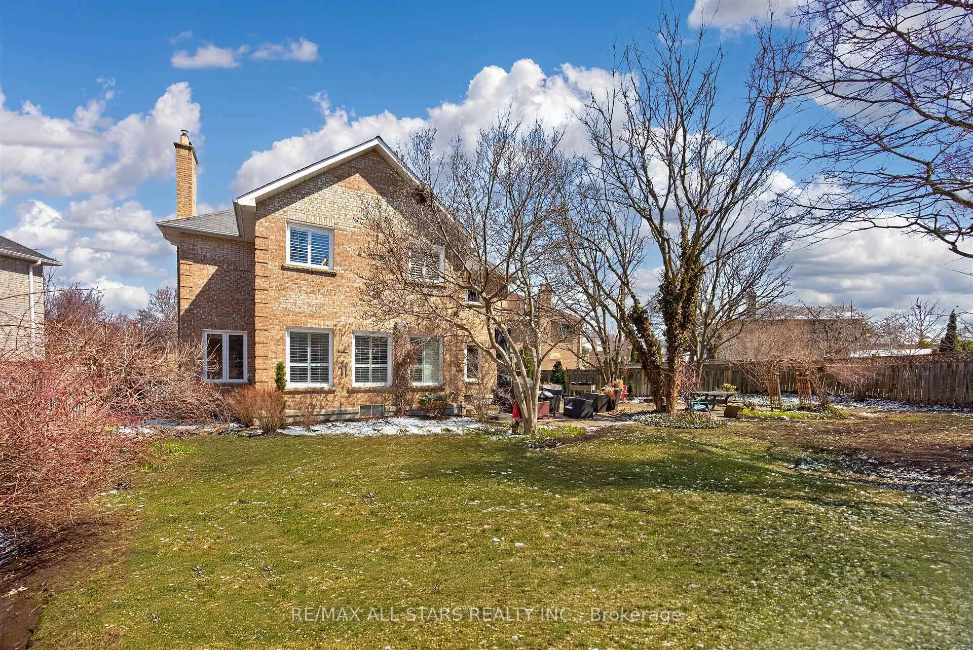 Photo 23 of 11 Bliss Court, Markham, Buttonville — HOMEH