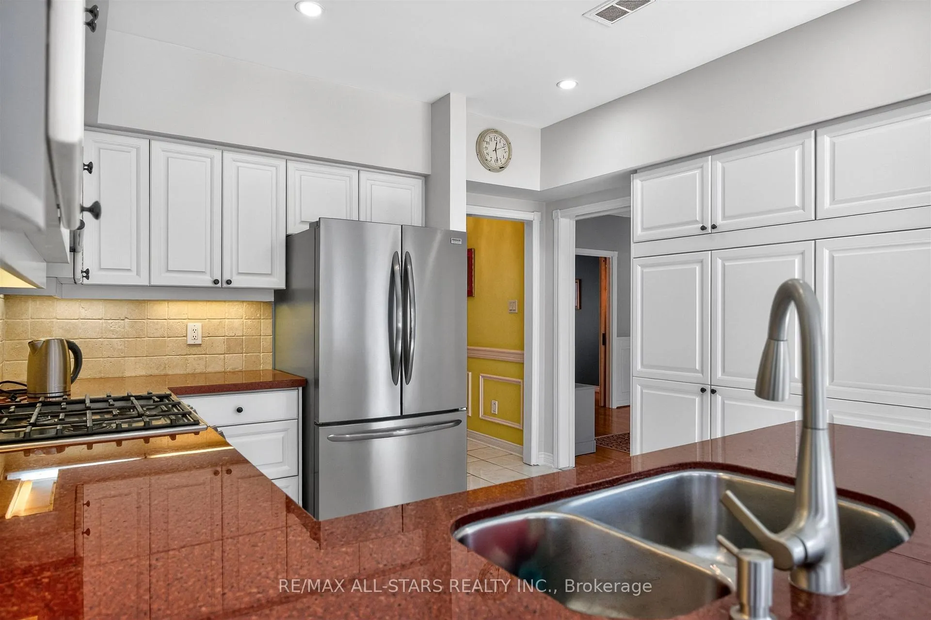 Photo 29 of 11 Bliss Court, Markham, Buttonville — HOMEH