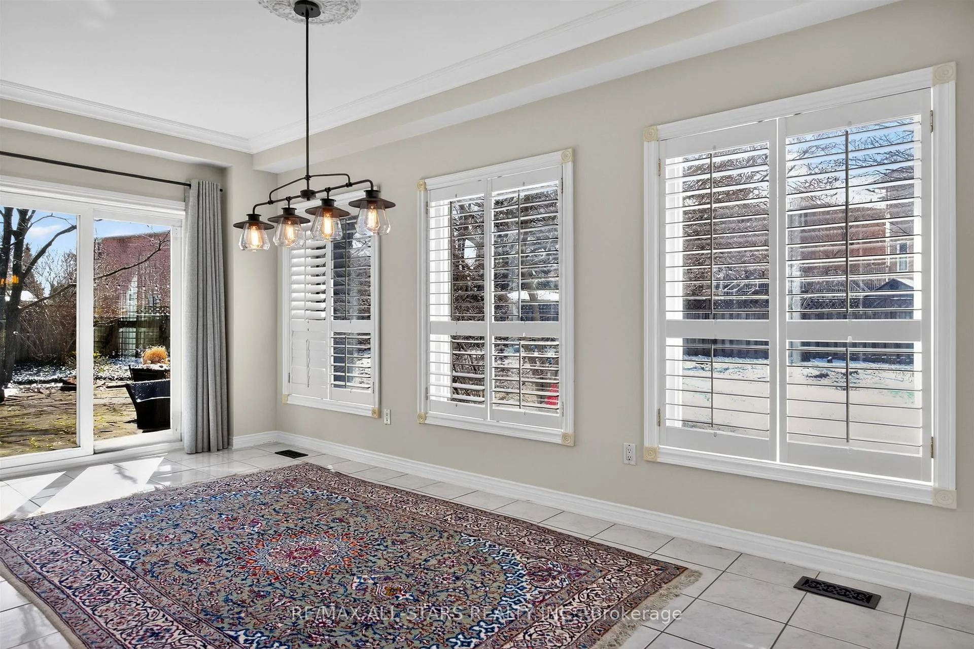 Photo 32 of 11 Bliss Court, Markham, Buttonville — HOMEH