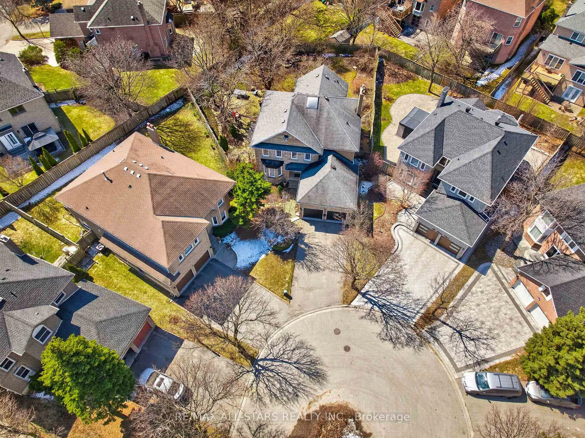 Photo 49 of 11 Bliss Court, Markham, Buttonville — HOMEH