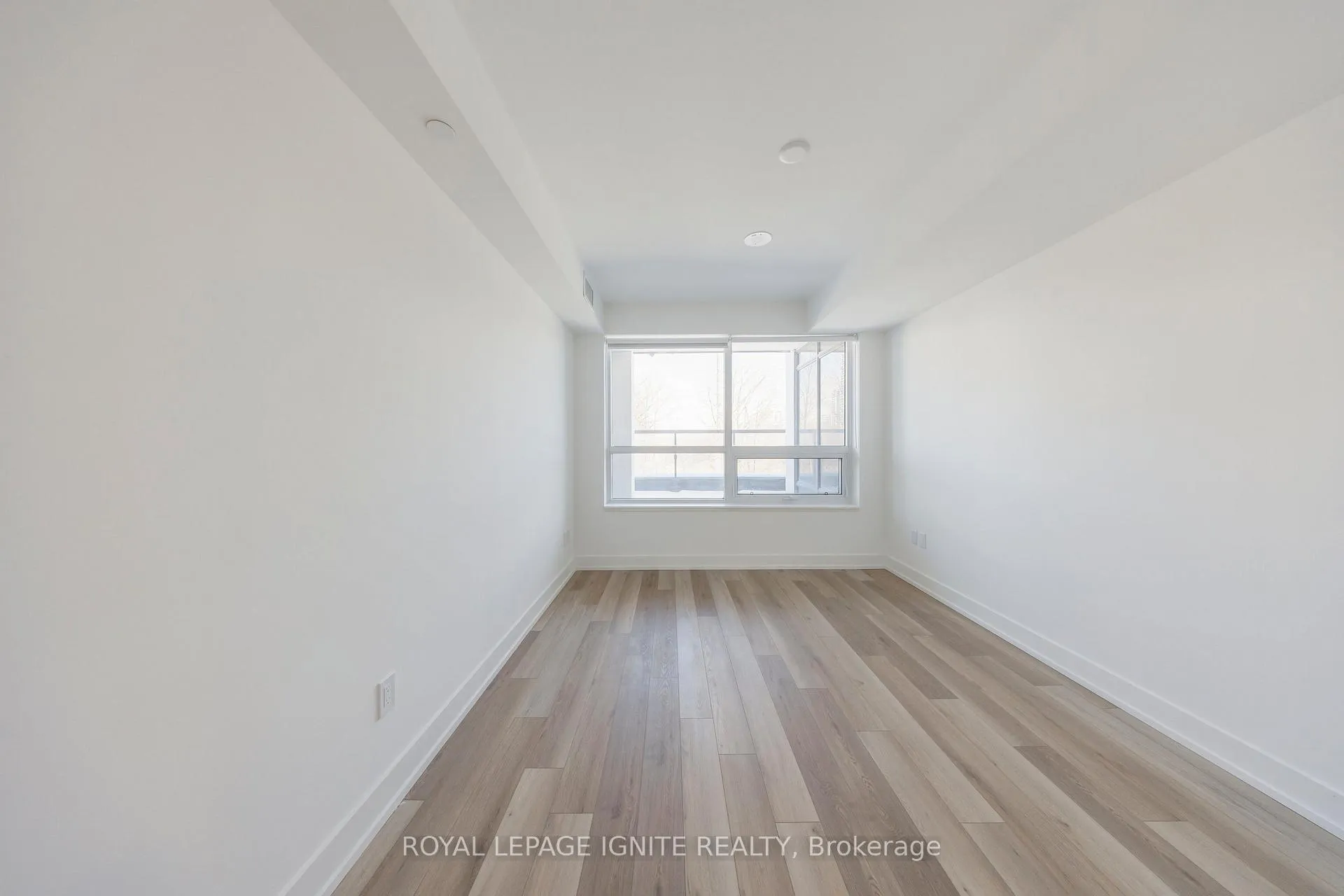 Photo 16 of Unit 320, 8 Cedarland Drive, Markham, Unionville — HOMEH