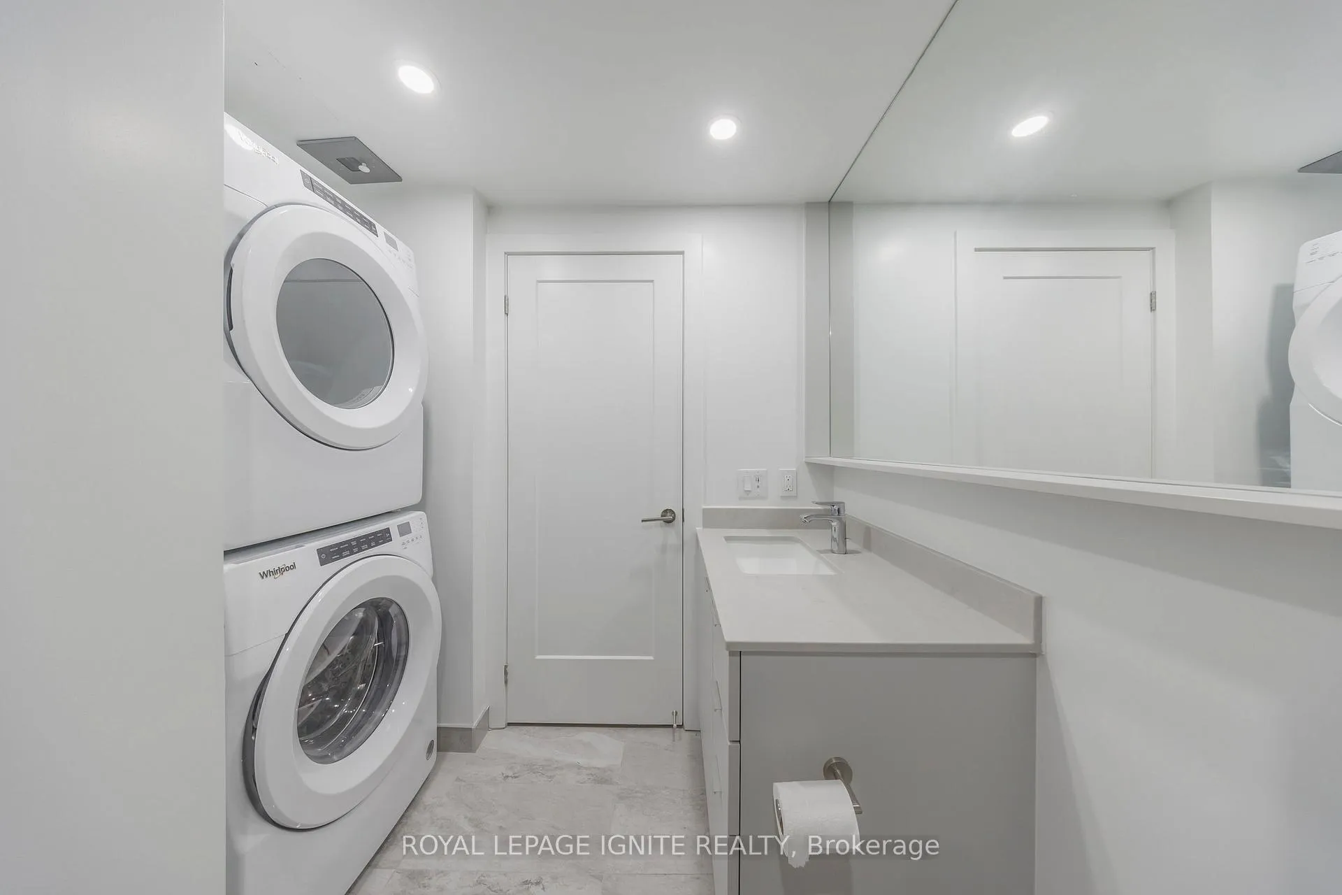 Photo 22 of Unit 320, 8 Cedarland Drive, Markham, Unionville — HOMEH