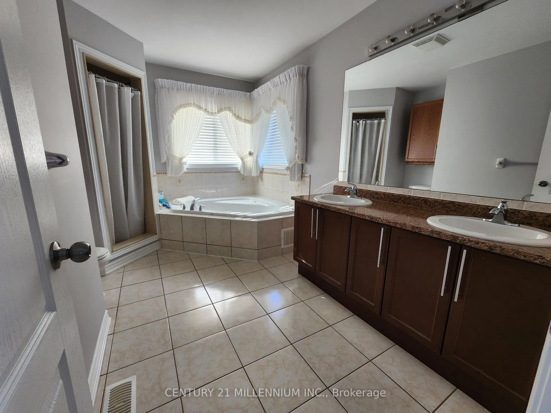 Photo 11 of 524 Davis Drive, Shelburne — HOMEH
