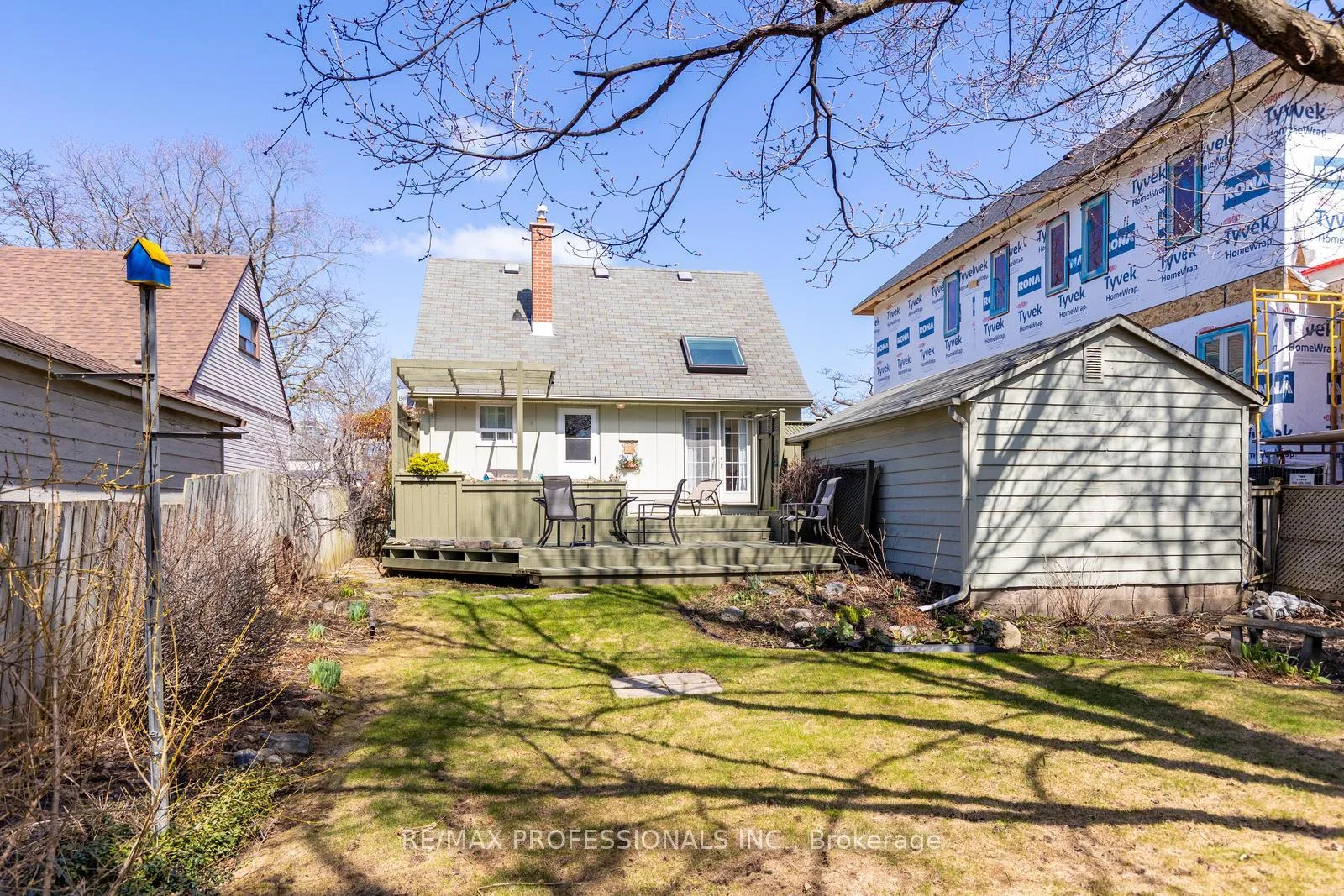 Photo 31 of 11 Mitcham Drive, Etobicoke, Alderwood — HOMEH