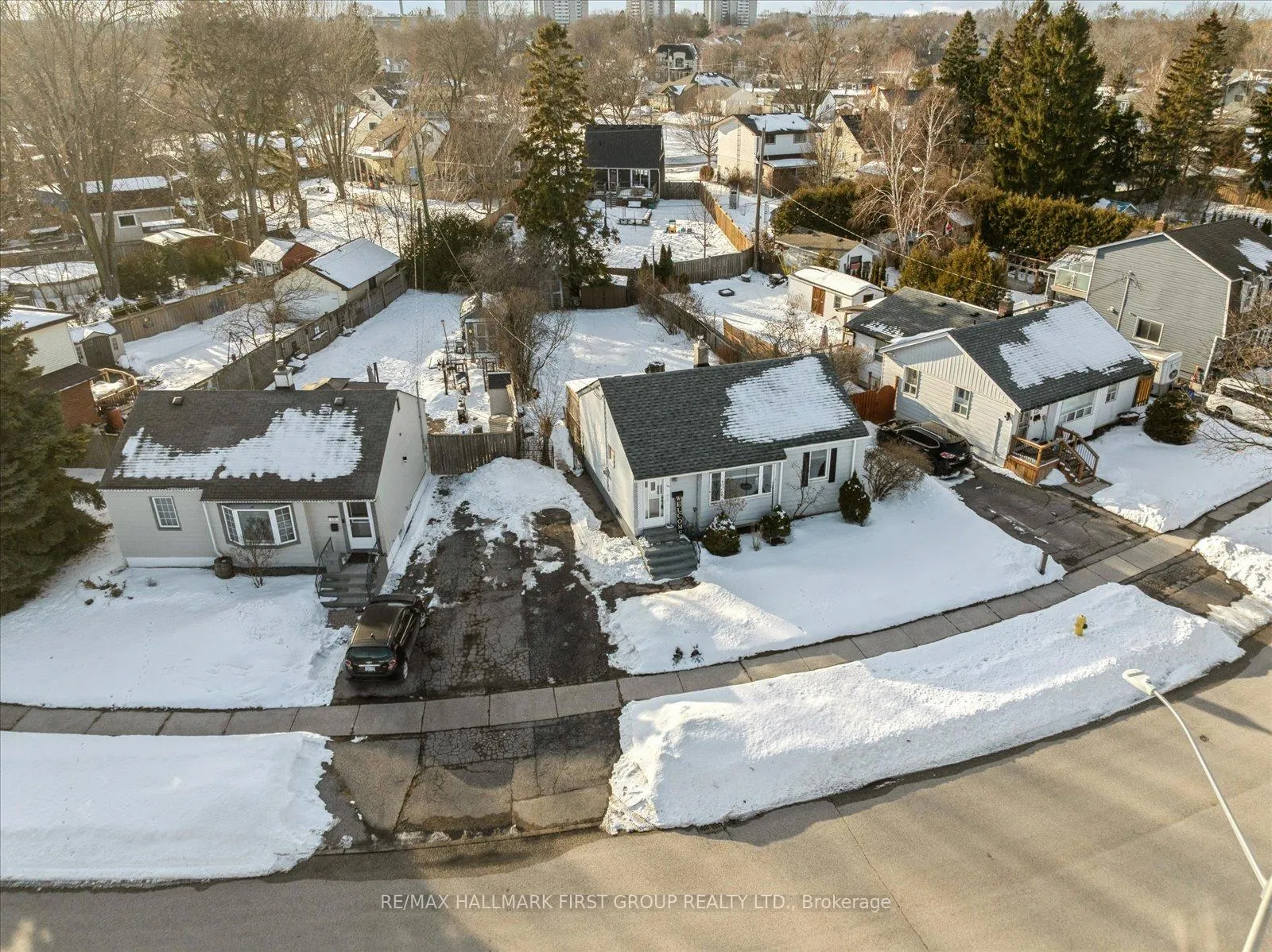 Photo 3 of 130 Admiral Road, Ajax, South East — HOMEH