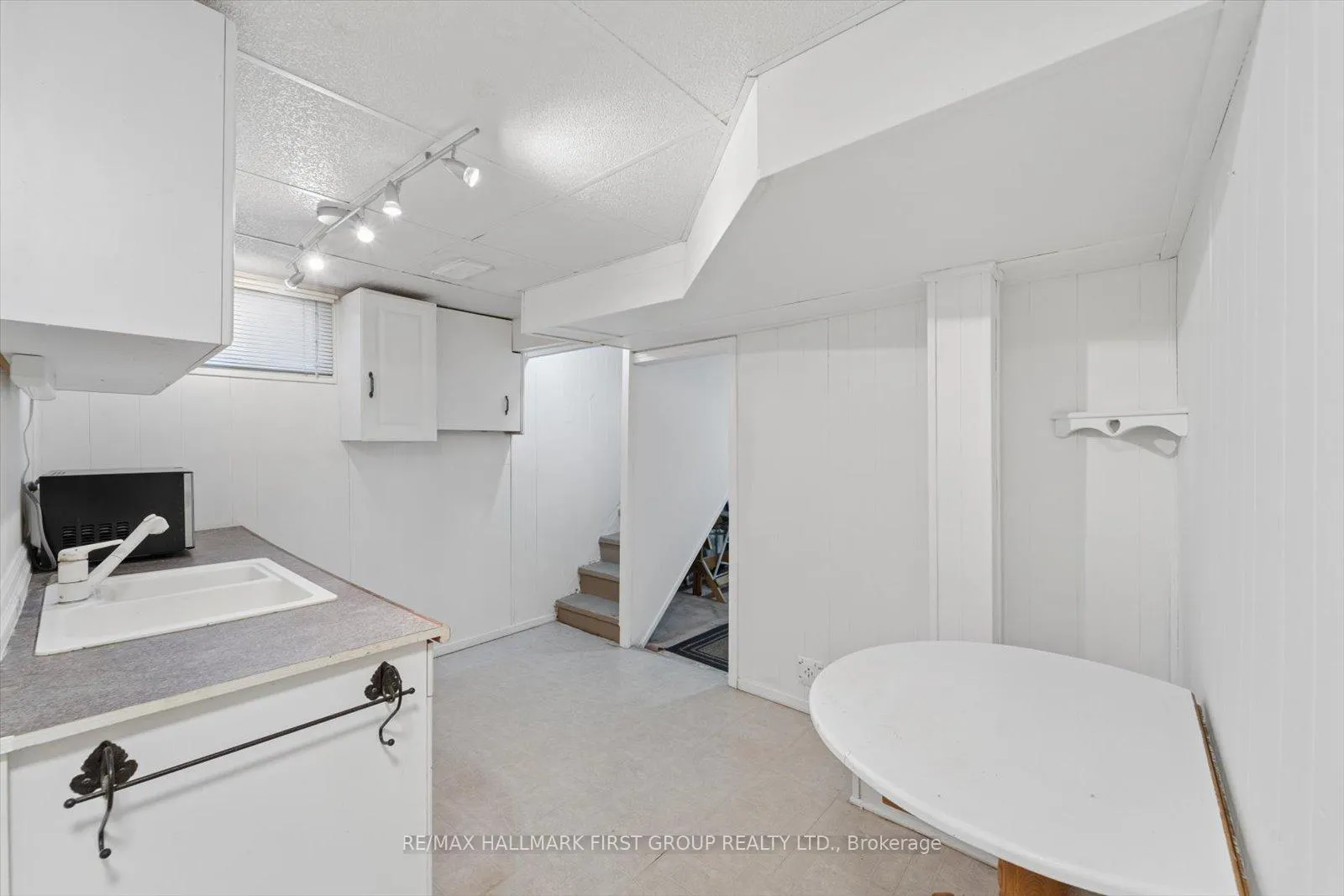 Photo 15 of 130 Admiral Road, Ajax, South East — HOMEH