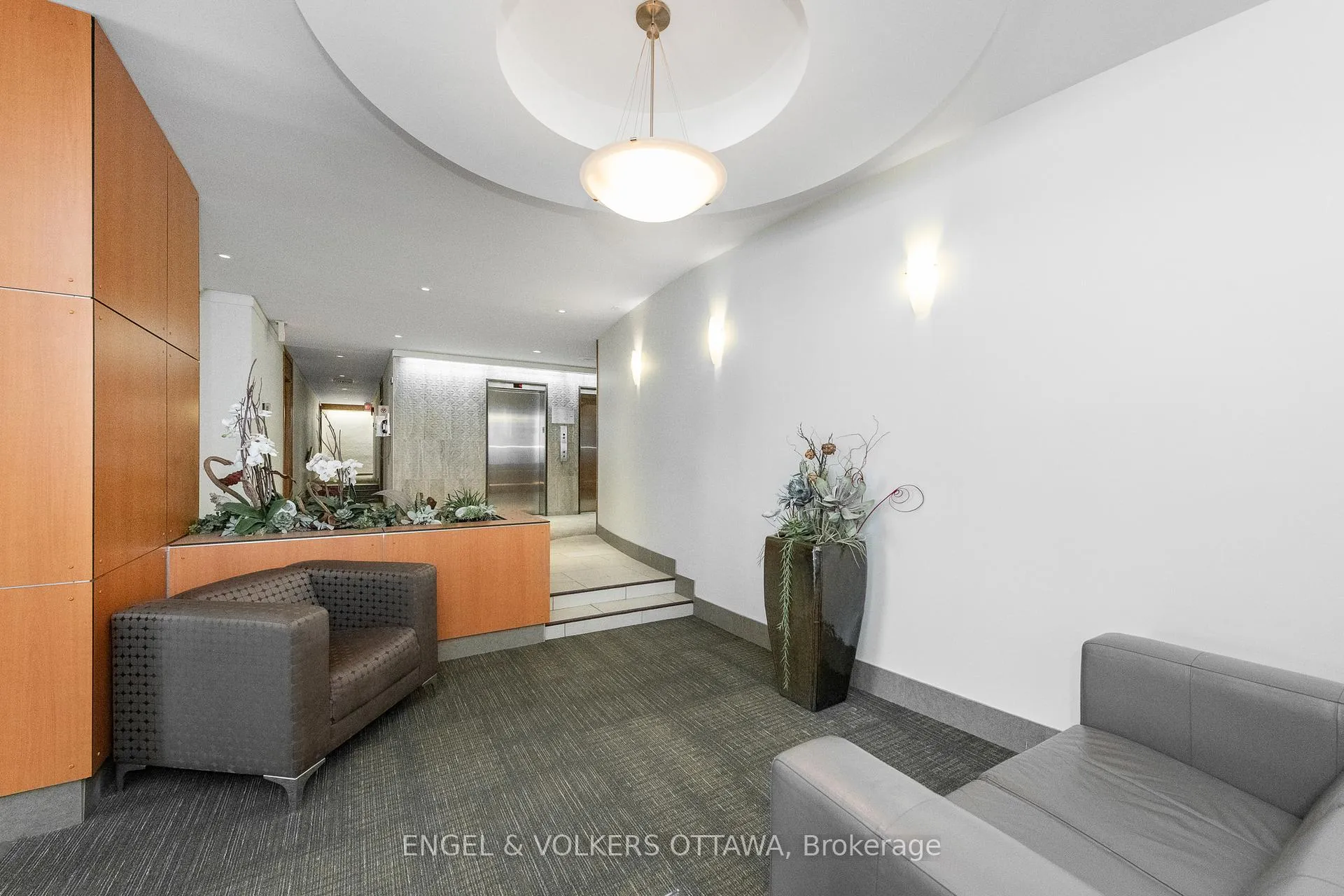 Photo 5 of Unit 906, 373 Laurier Avenue E, Ottawa, Sandy Hill — HOMEH