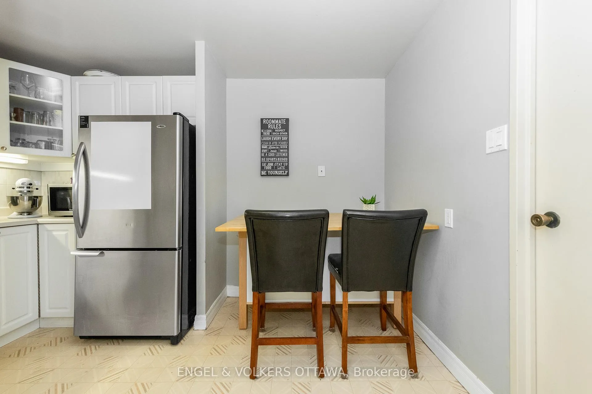 Photo 18 of Unit 906, 373 Laurier Avenue E, Ottawa, Sandy Hill — HOMEH