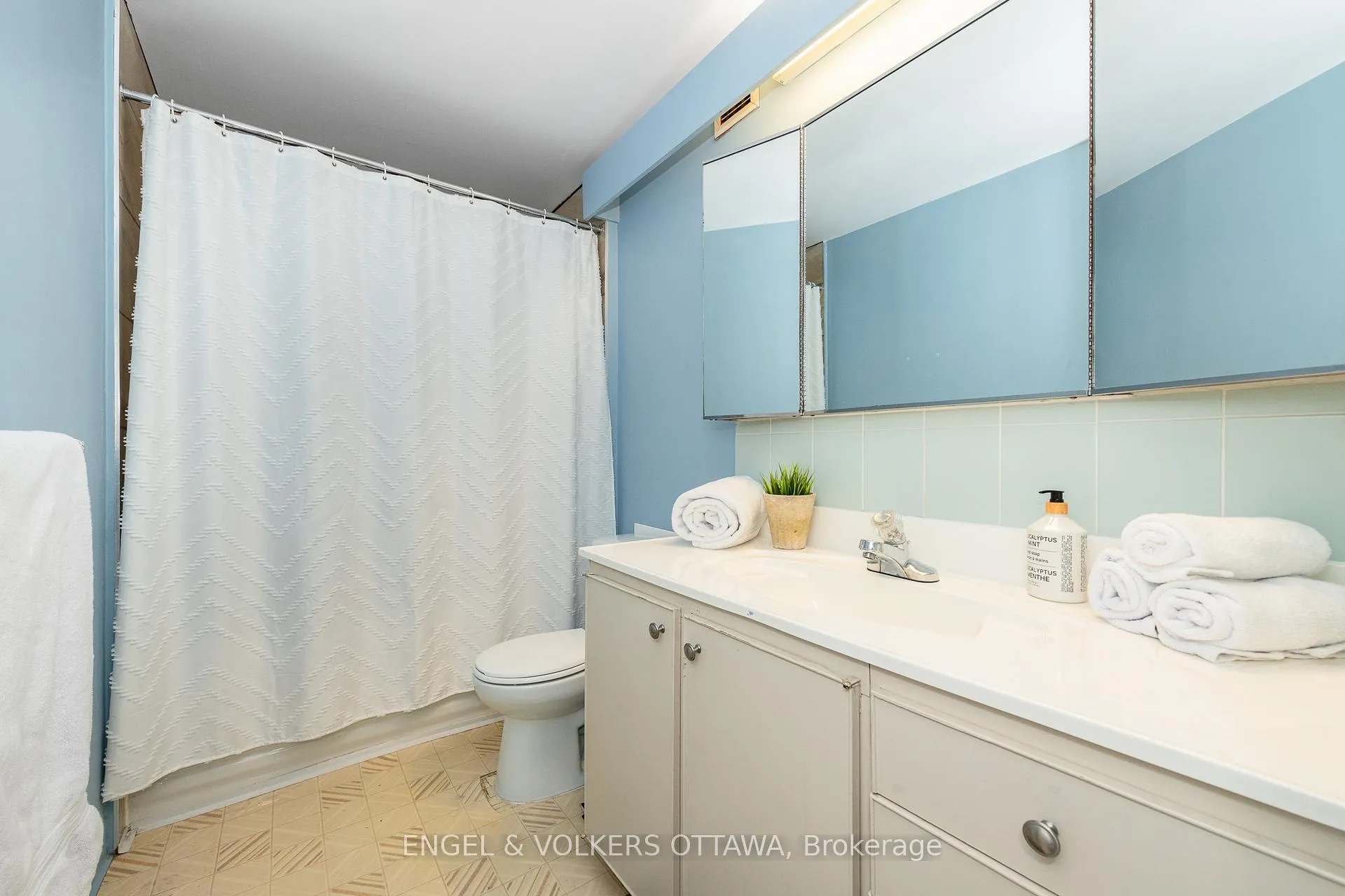 Photo 27 of Unit 906, 373 Laurier Avenue E, Ottawa, Sandy Hill — HOMEH