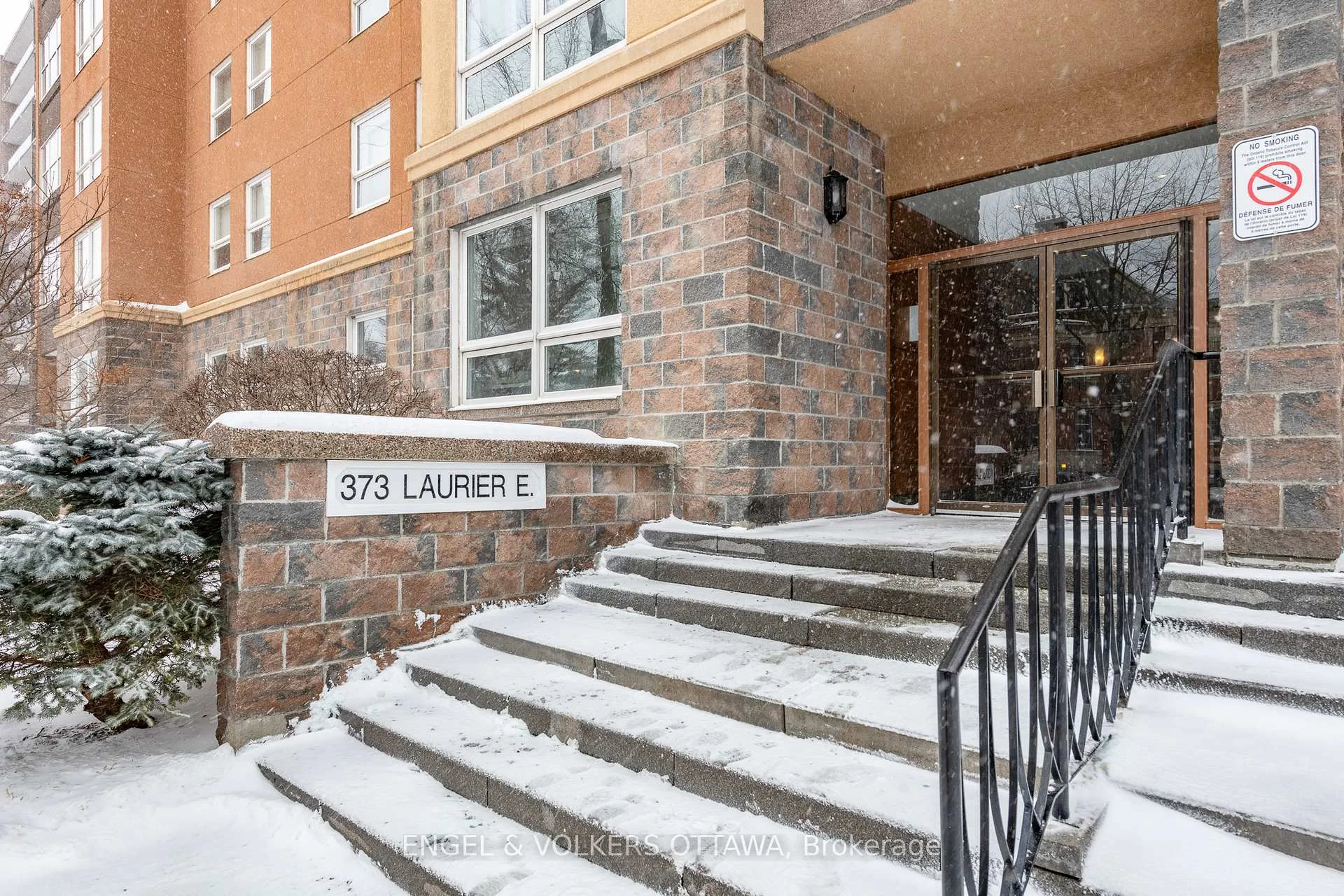 Photo 4 of Unit 906, 373 Laurier Avenue E, Ottawa, Sandy Hill — HOMEH
