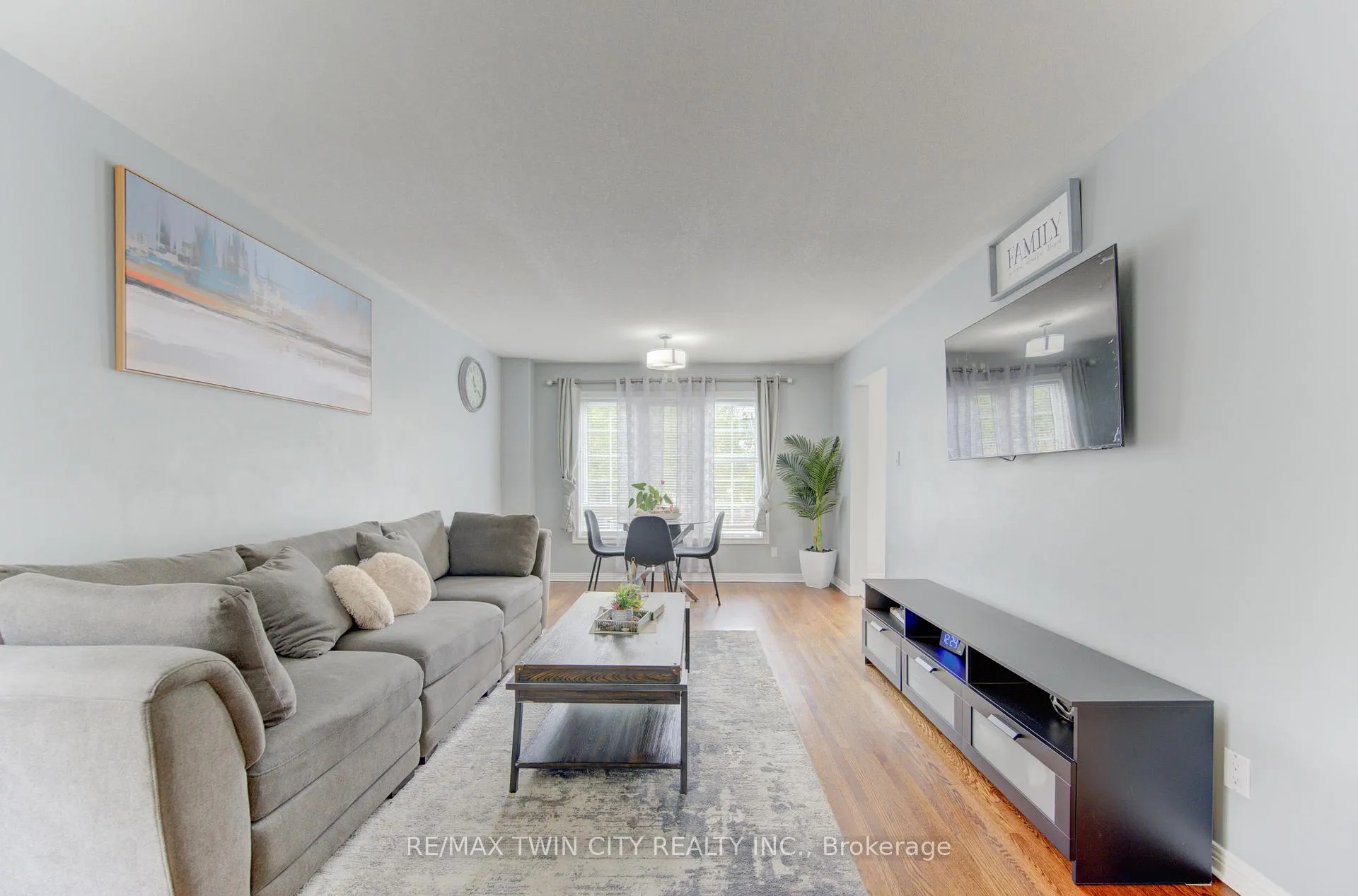 Photo 13 of Unit A, 651 Pinerow Crescent, Waterloo — HOMEH