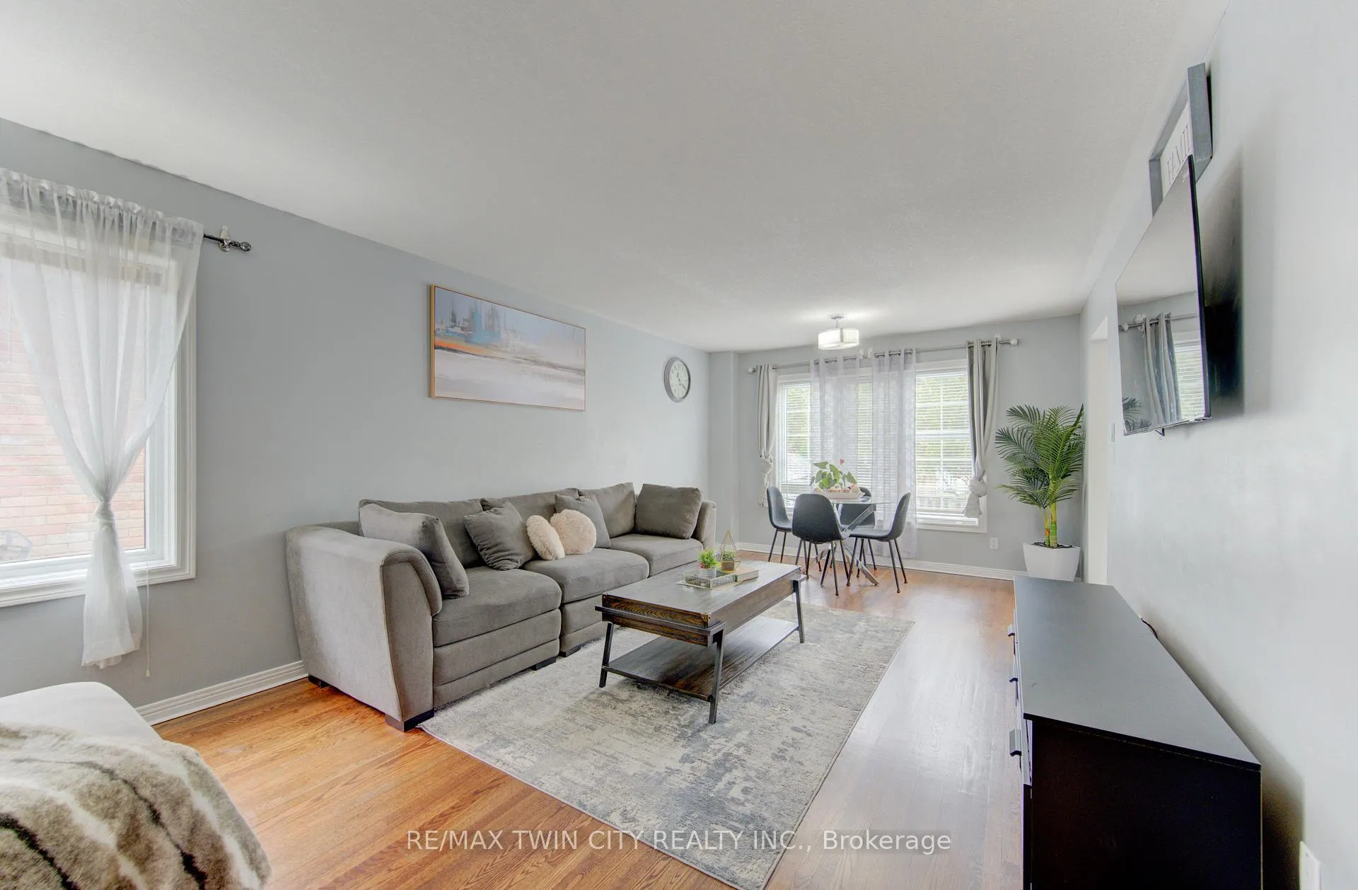 Photo 15 of Unit A, 651 Pinerow Crescent, Waterloo — HOMEH