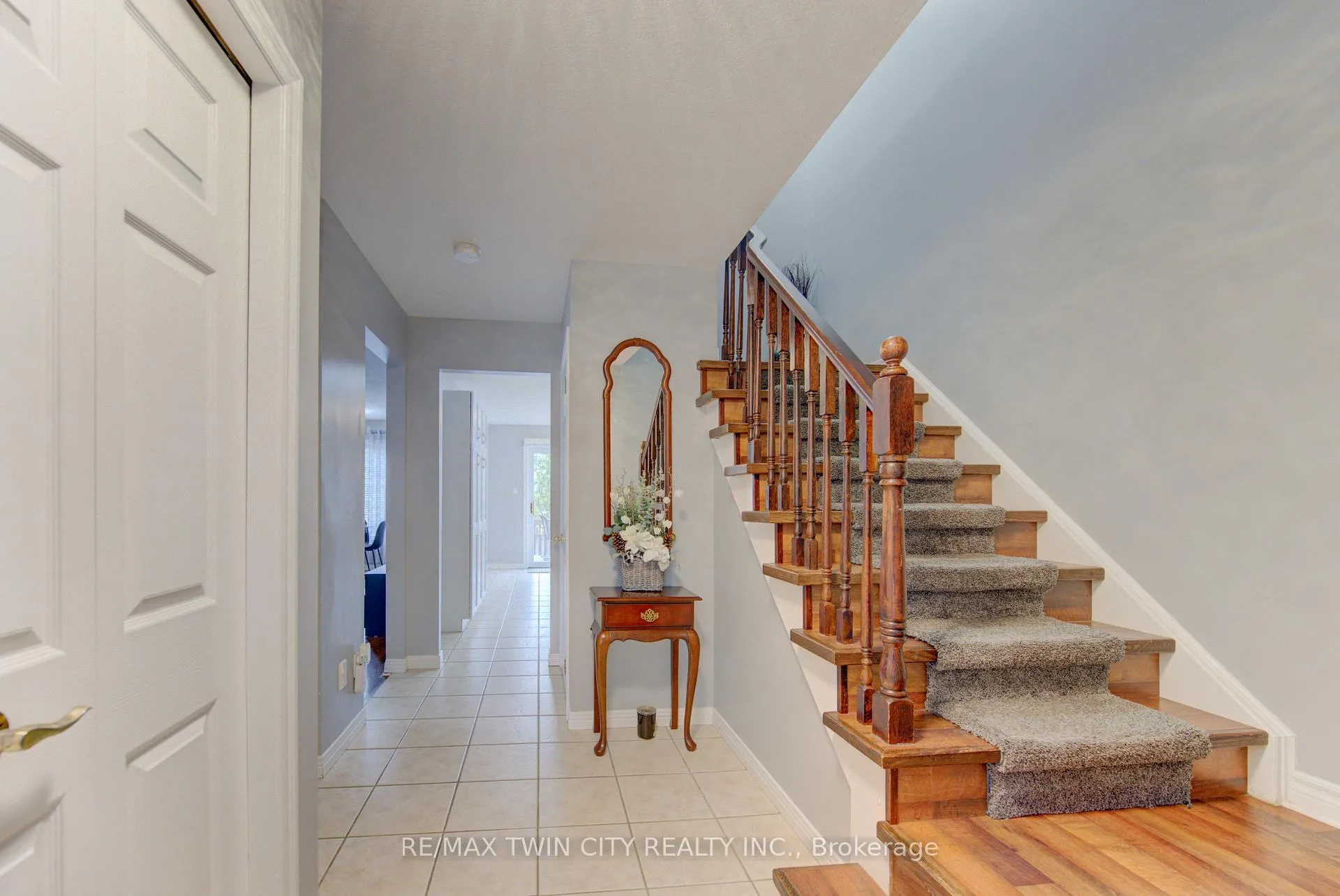 Photo 18 of Unit A, 651 Pinerow Crescent, Waterloo — HOMEH