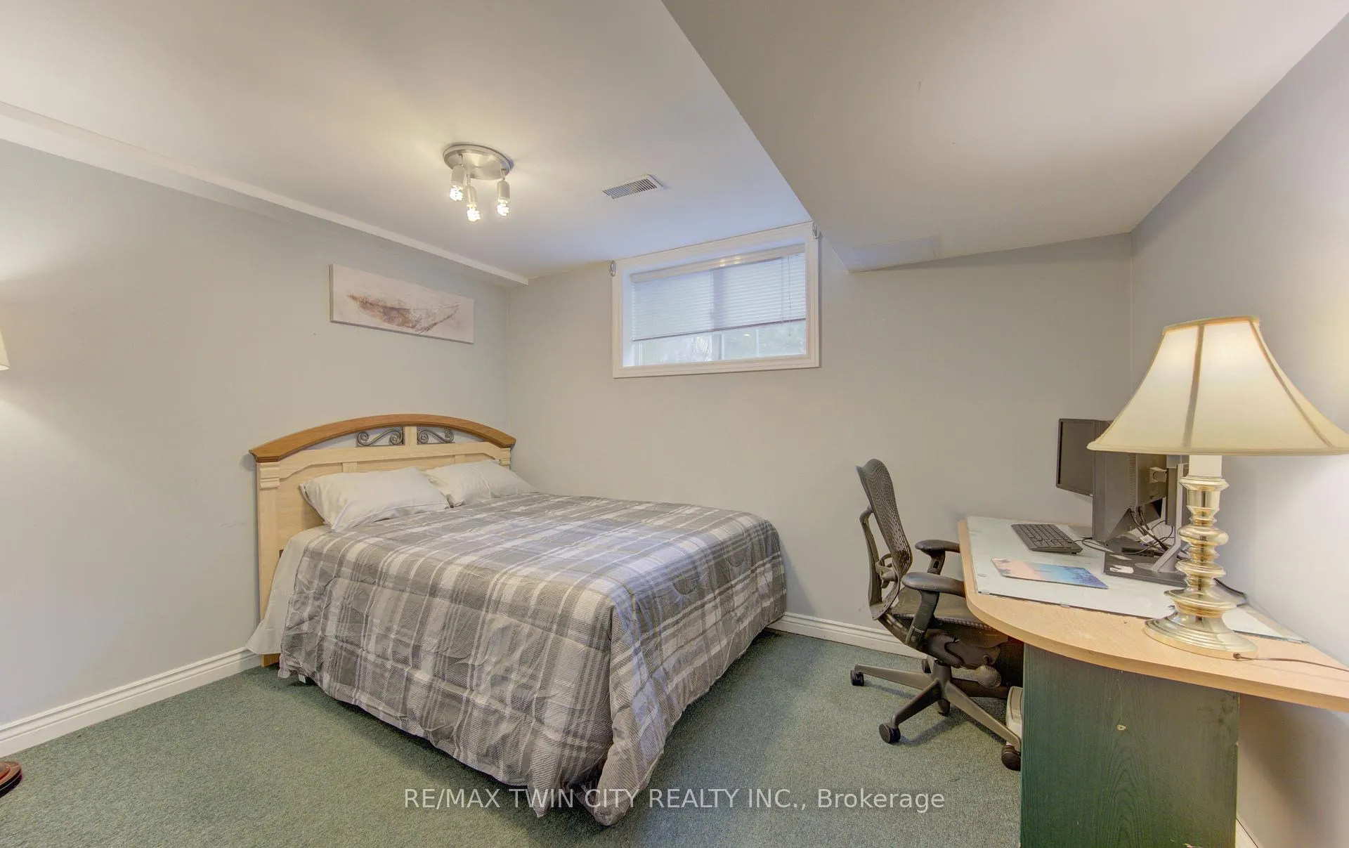 Photo 31 of Unit A, 651 Pinerow Crescent, Waterloo — HOMEH