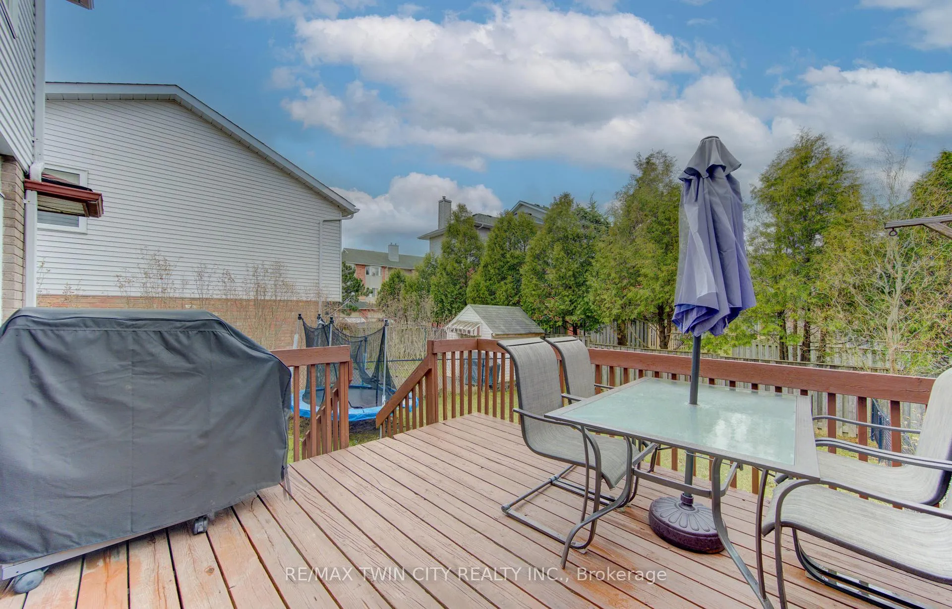 Photo 35 of Unit A, 651 Pinerow Crescent, Waterloo — HOMEH