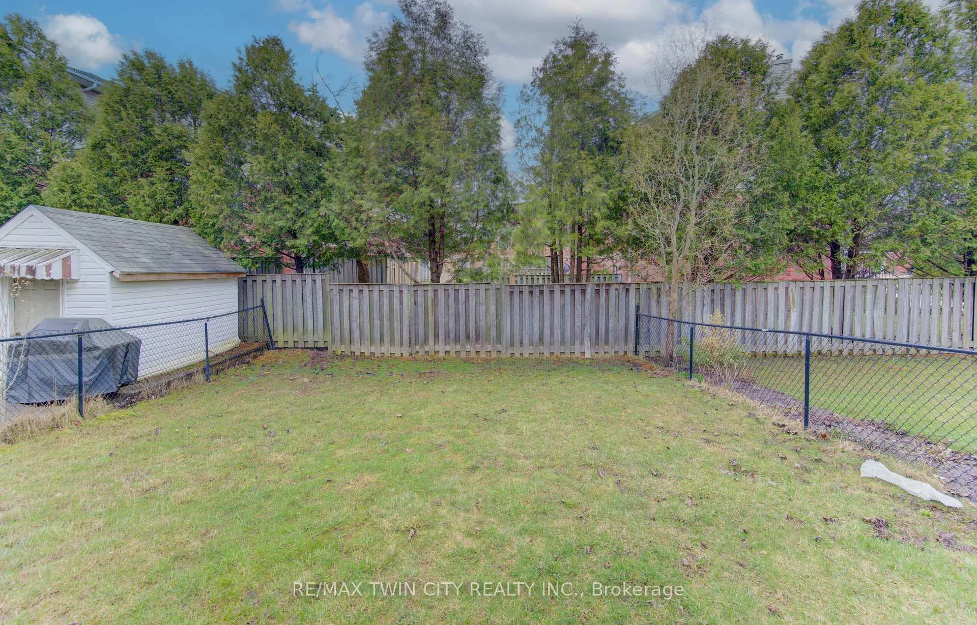 Photo 39 of Unit A, 651 Pinerow Crescent, Waterloo — HOMEH