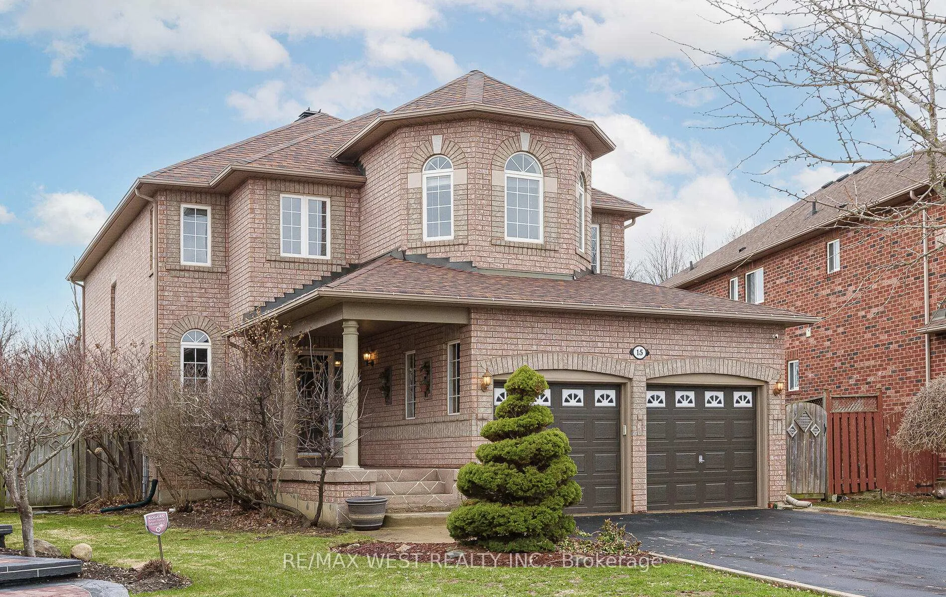 Photo 1 of 15 Virginia Drive, Brampton, Snelgrove — HOMEH