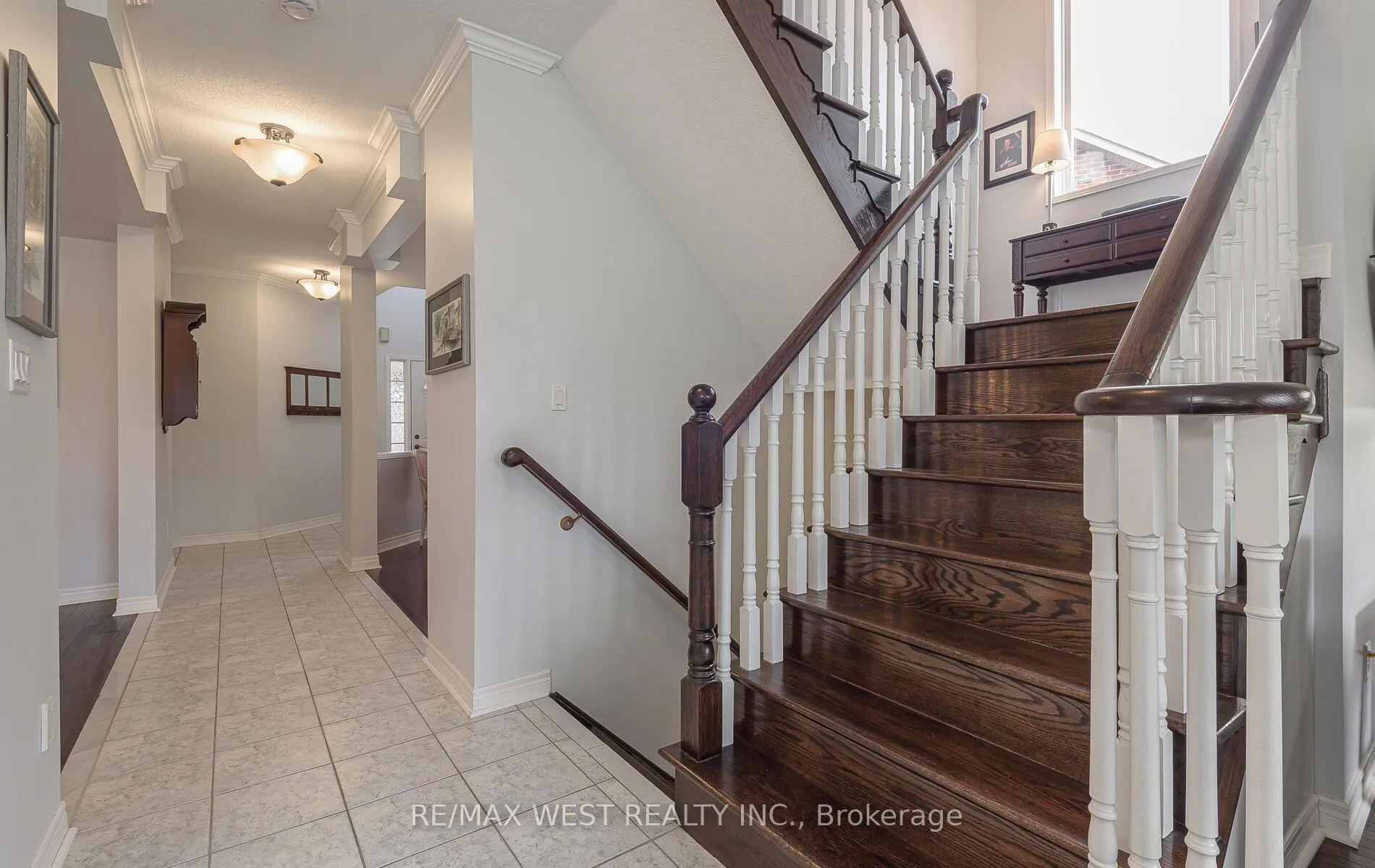 Photo 9 of 15 Virginia Drive, Brampton, Snelgrove — HOMEH