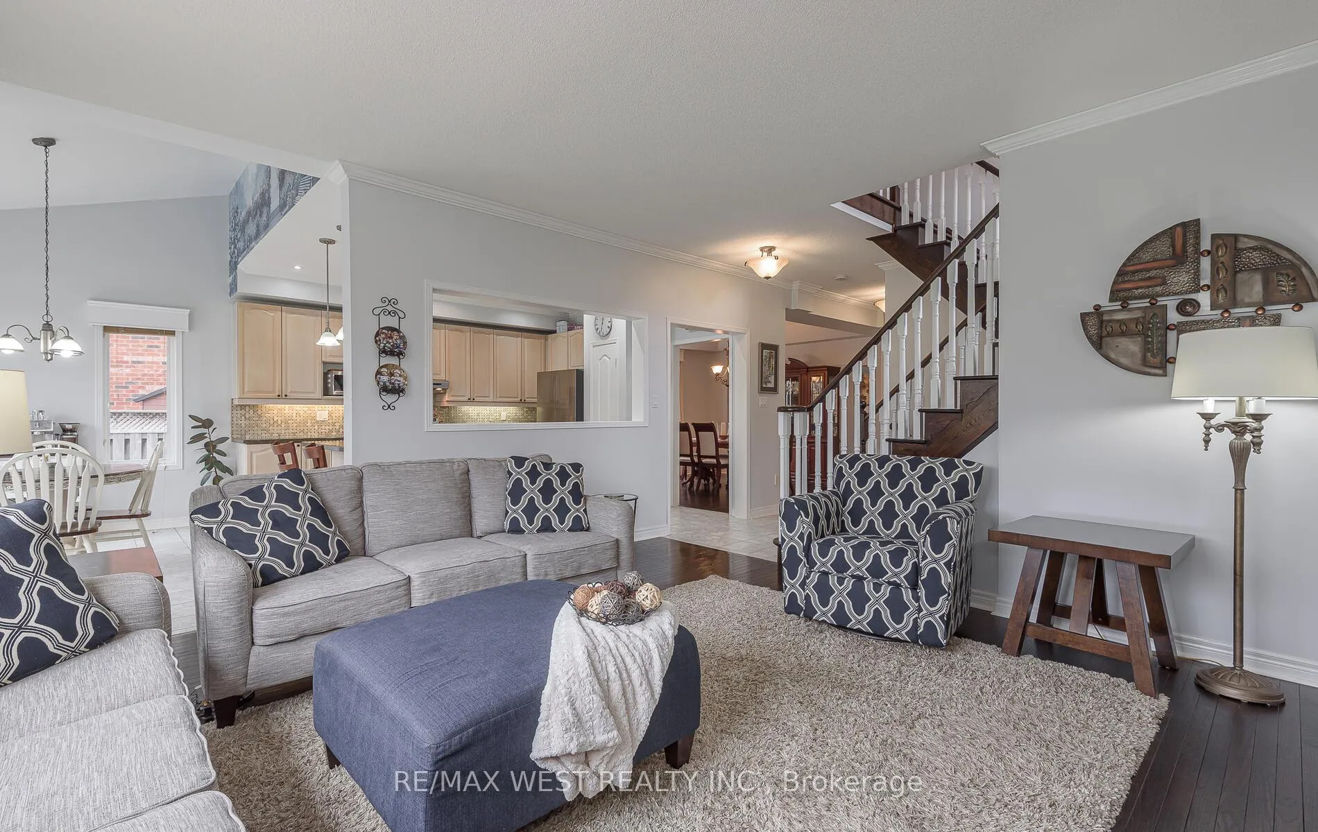 Photo 13 of 15 Virginia Drive, Brampton, Snelgrove — HOMEH