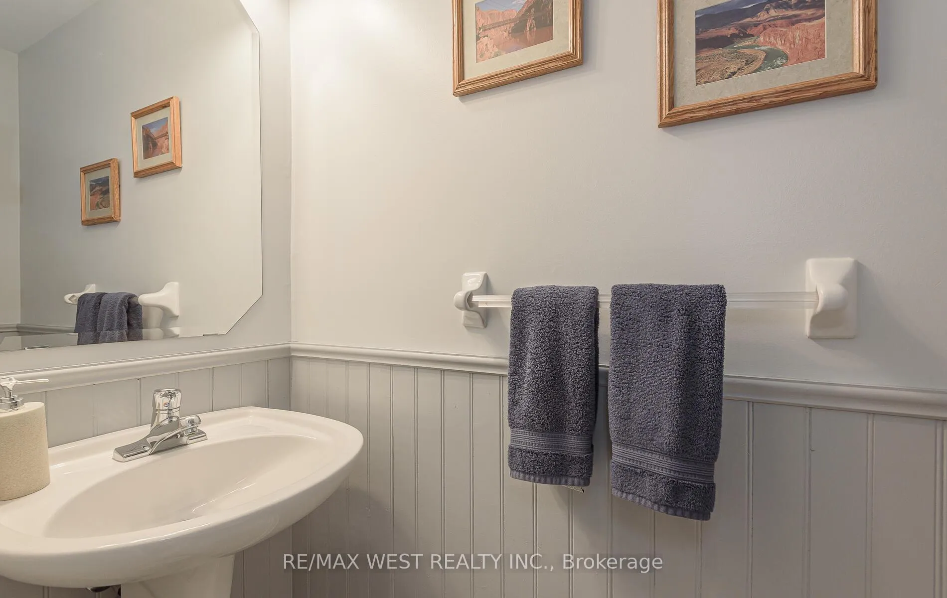 Photo 18 of 15 Virginia Drive, Brampton, Snelgrove — HOMEH