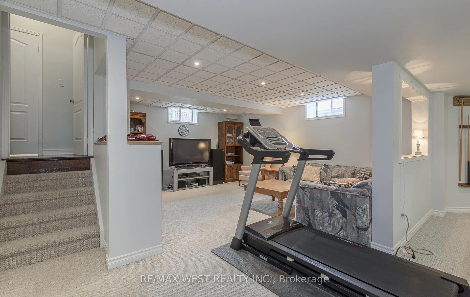 Photo 34 of 15 Virginia Drive, Brampton, Snelgrove — HOMEH