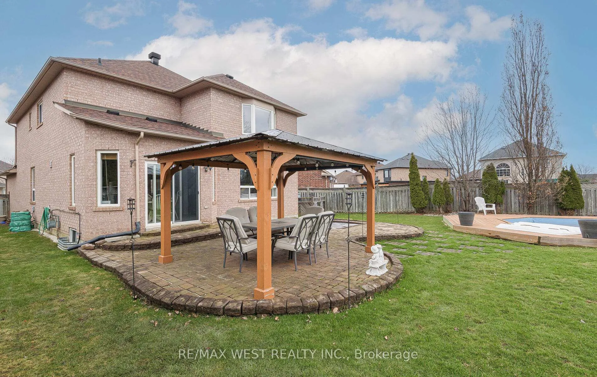 Photo 44 of 15 Virginia Drive, Brampton, Snelgrove — HOMEH
