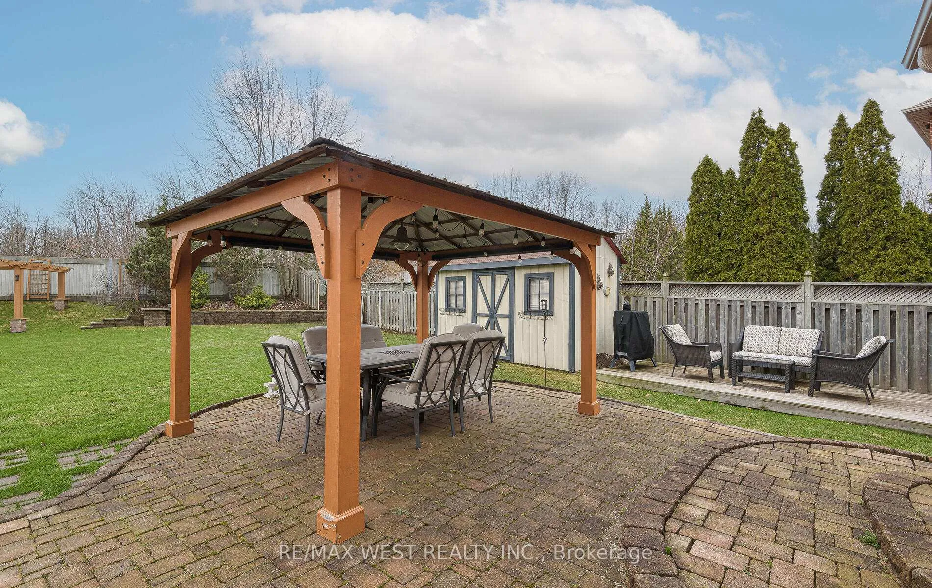 Photo 45 of 15 Virginia Drive, Brampton, Snelgrove — HOMEH