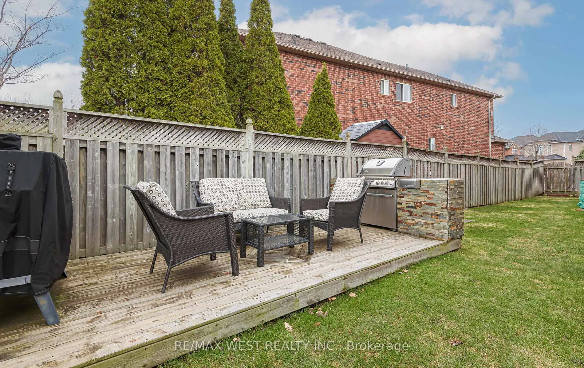 Photo 46 of 15 Virginia Drive, Brampton, Snelgrove — HOMEH
