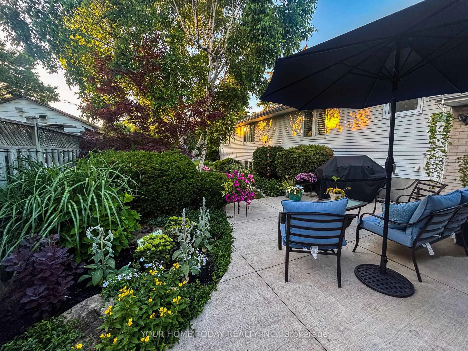 Photo 42 of 31 Chelvin Drive, Halton Hills, Georgetown — HOMEH