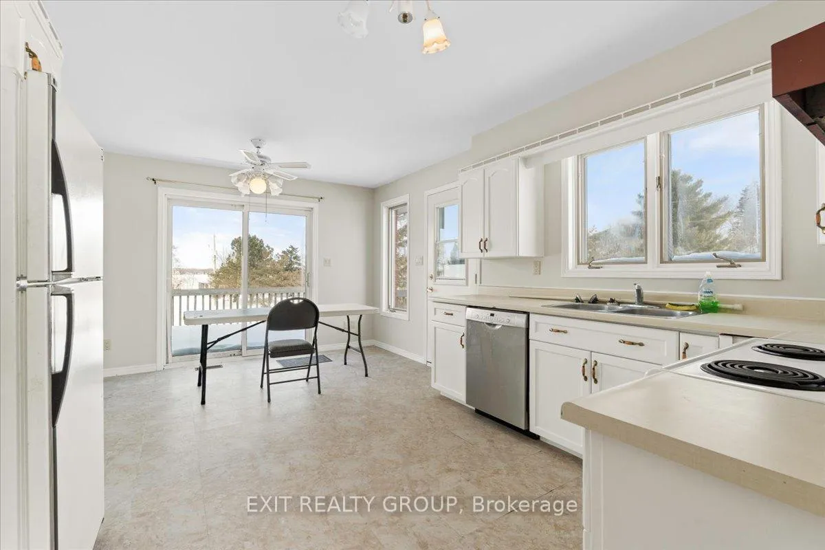 Photo 6 of 1162 County Rd 3, Prince Edward County, Ameliasburg Ward — HOMEH