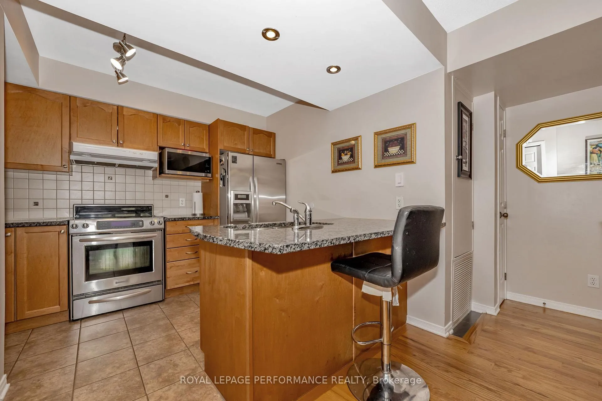 Photo 12 of Unit 203, 1921 St Joseph Boulevard, Ottawa, Convent Glen South — HOMEH