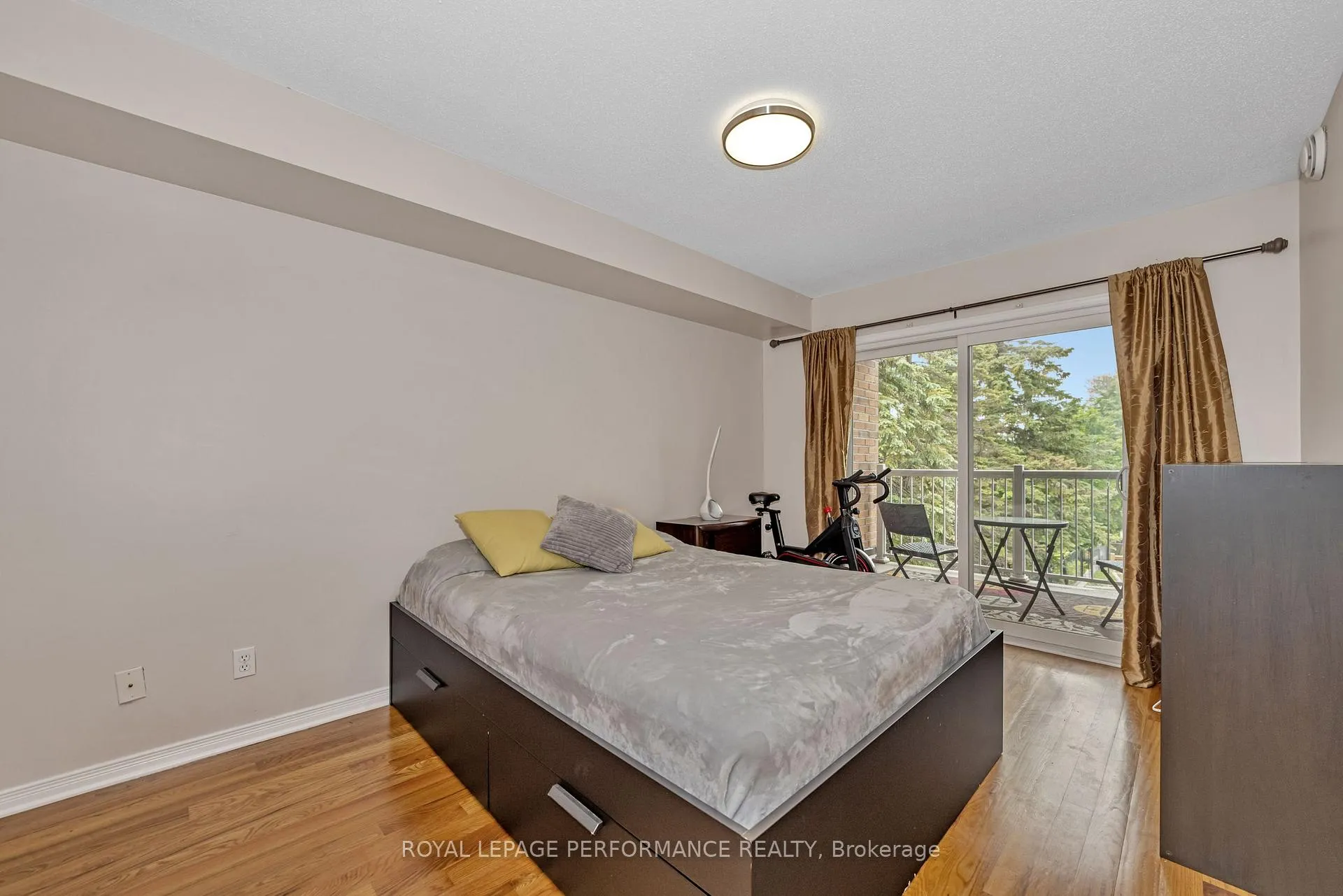 Photo 15 of Unit 203, 1921 St Joseph Boulevard, Ottawa, Convent Glen South — HOMEH