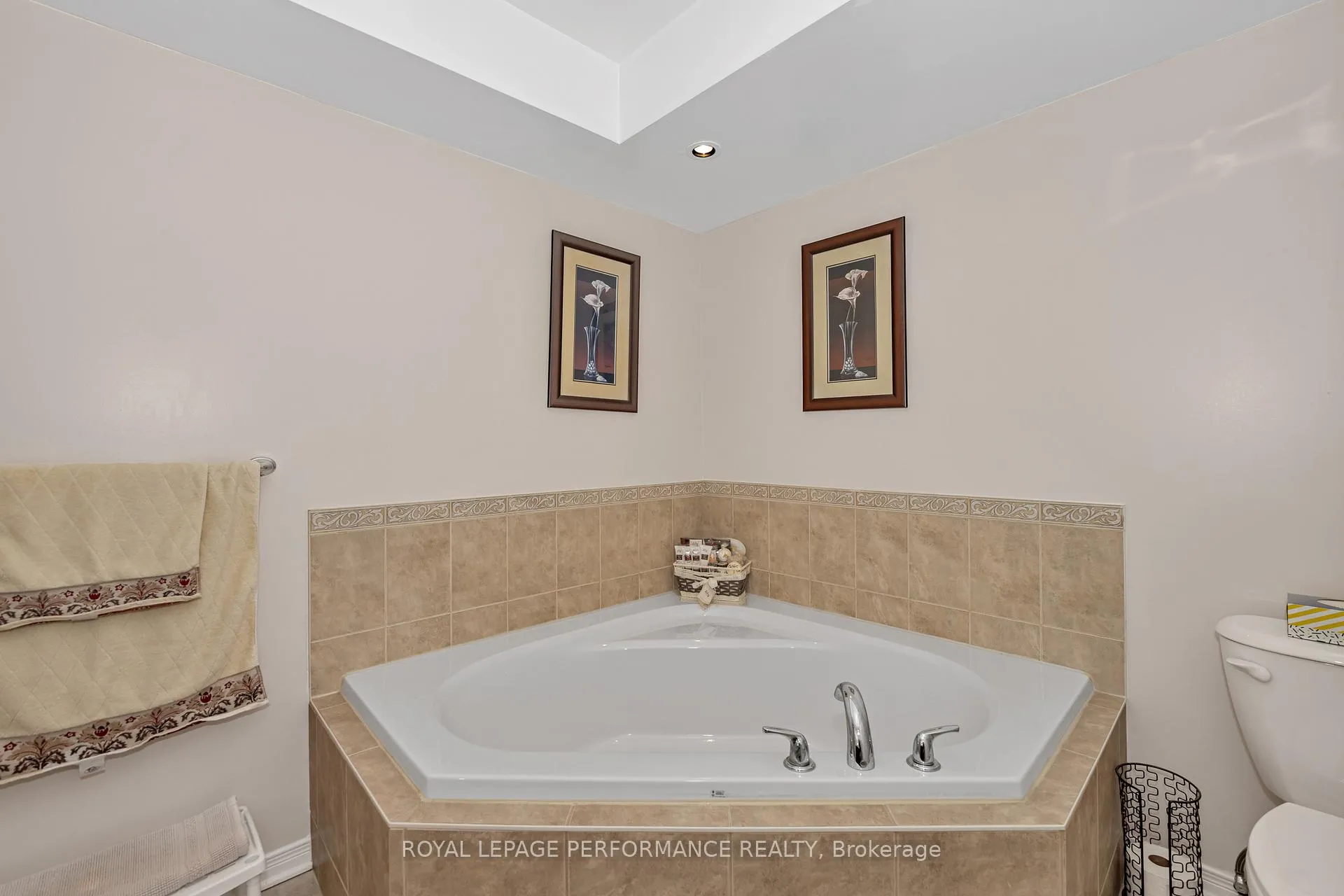 Photo 19 of Unit 203, 1921 St Joseph Boulevard, Ottawa, Convent Glen South — HOMEH