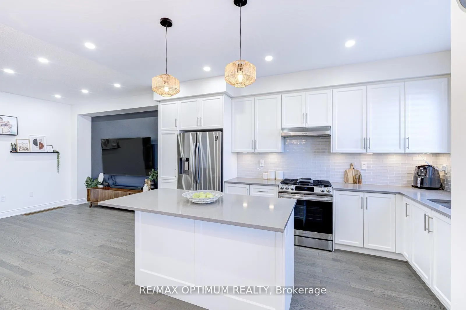 Photo 14 of 22 Fordham Road, Brampton, Bram West — HOMEH