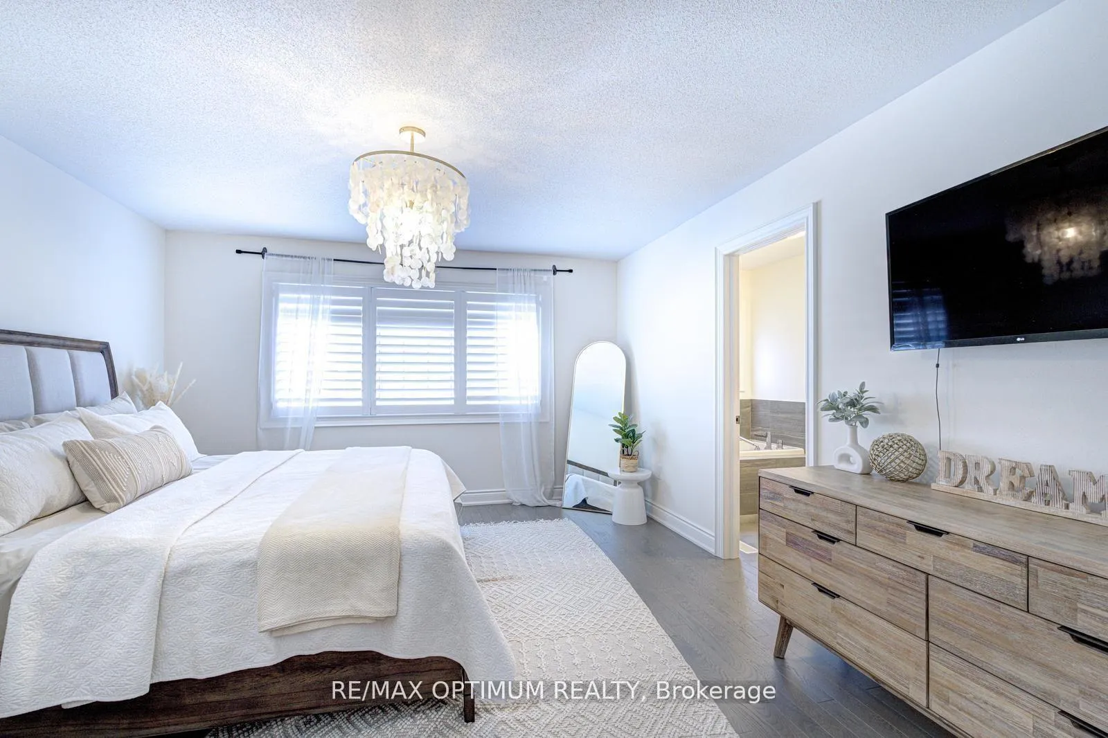 Photo 23 of 22 Fordham Road, Brampton, Bram West — HOMEH