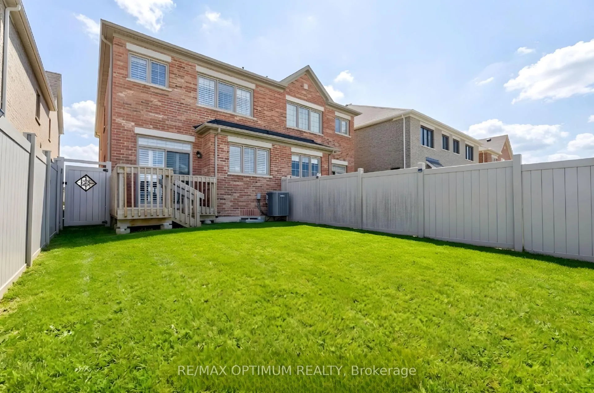 Photo 33 of 22 Fordham Road, Brampton, Bram West — HOMEH