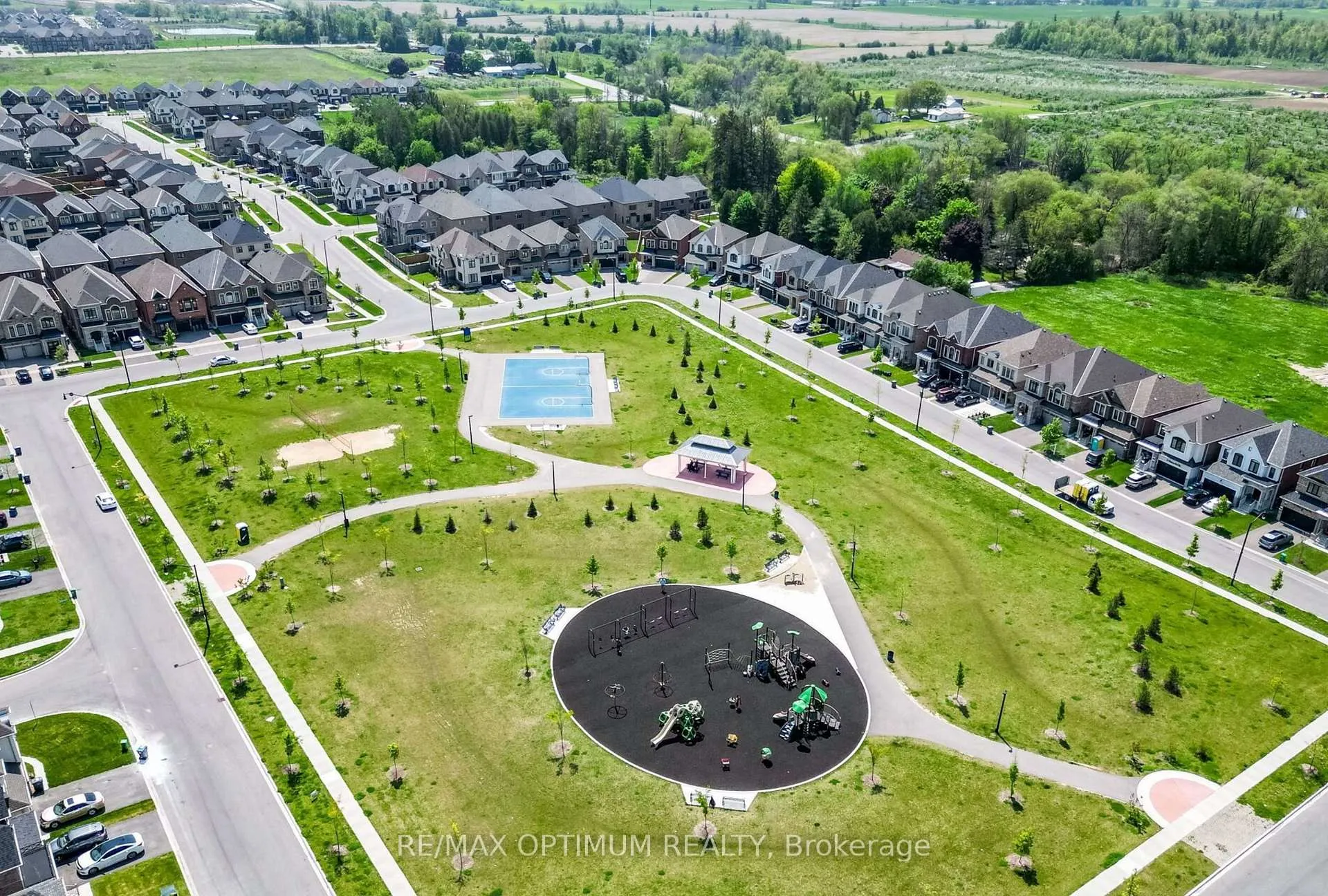 Photo 35 of 22 Fordham Road, Brampton, Bram West — HOMEH