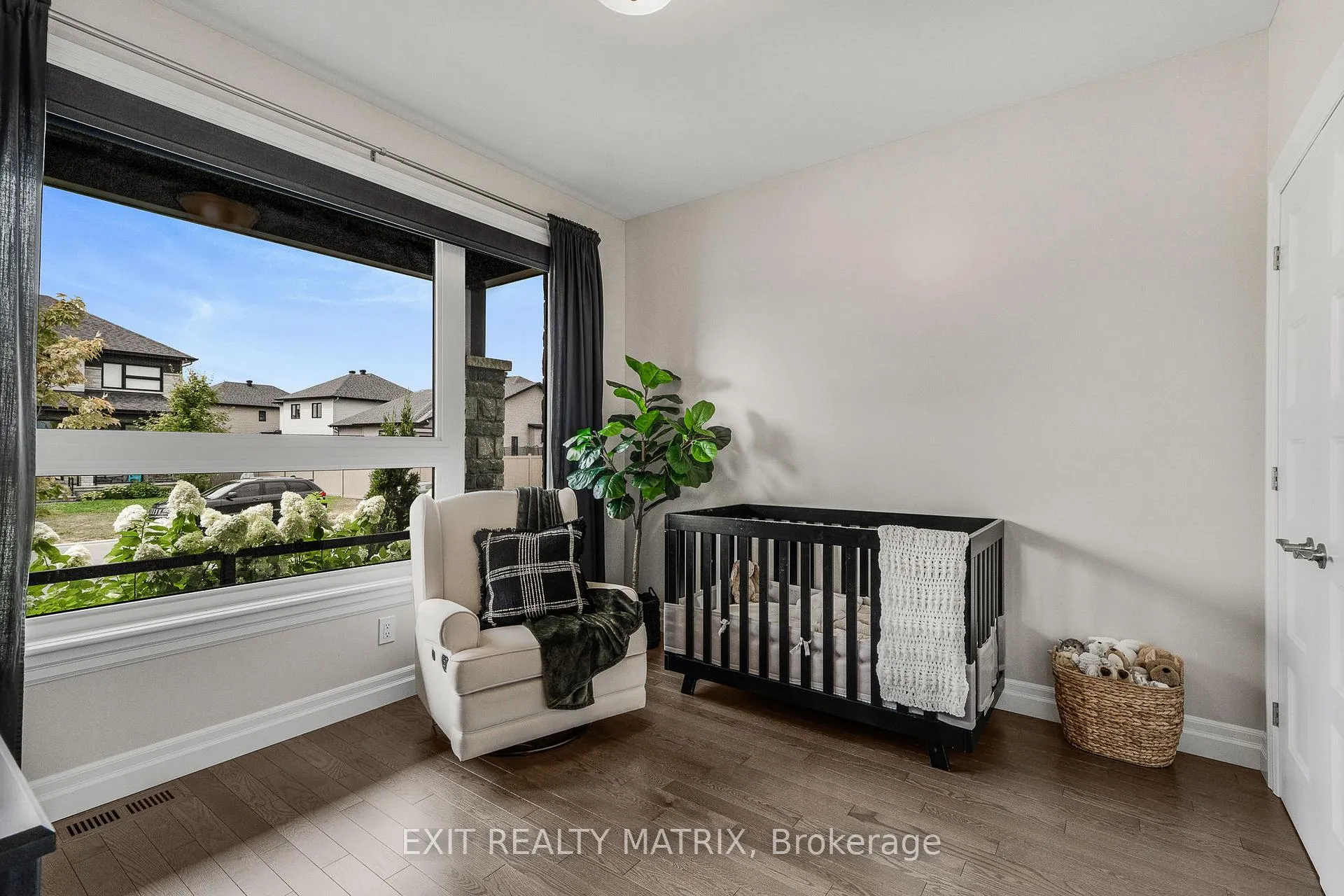 Photo 5 of 56 Nancy Street, Russell, Embrun — HOMEH