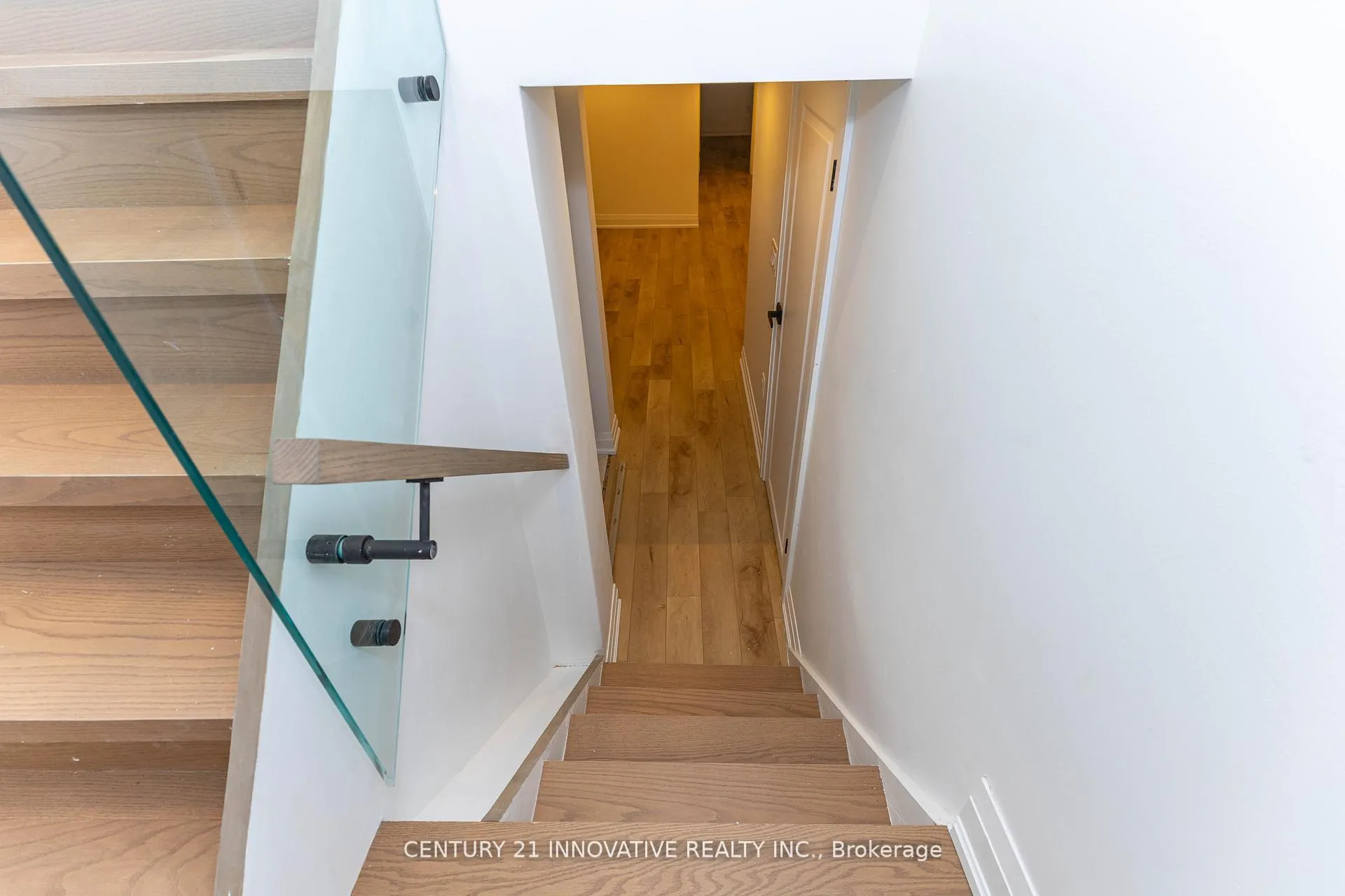 Photo 33 of 371 Milverton Boulevard, Toronto, Danforth Village-East York — HOMEH