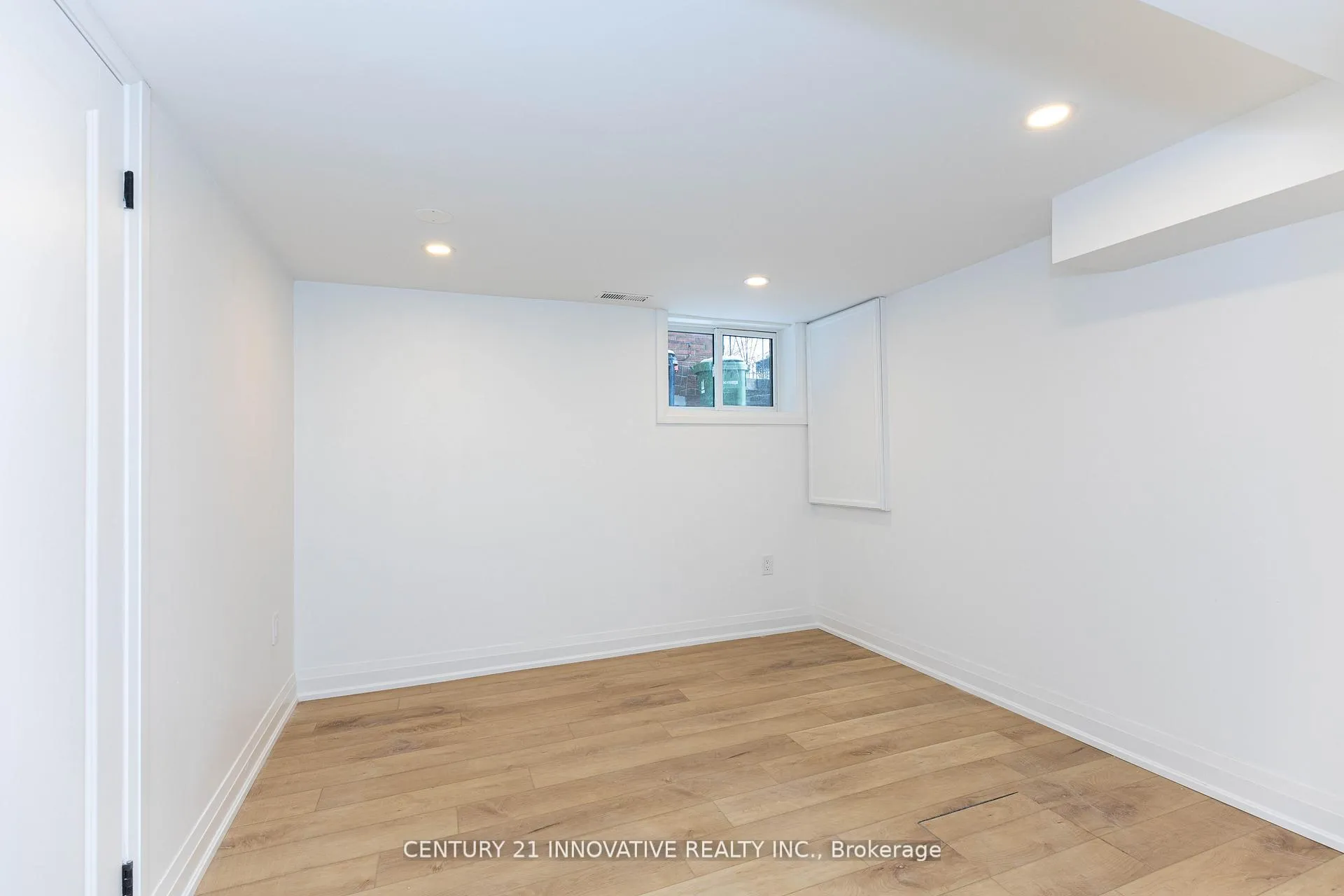 Photo 38 of 371 Milverton Boulevard, Toronto, Danforth Village-East York — HOMEH
